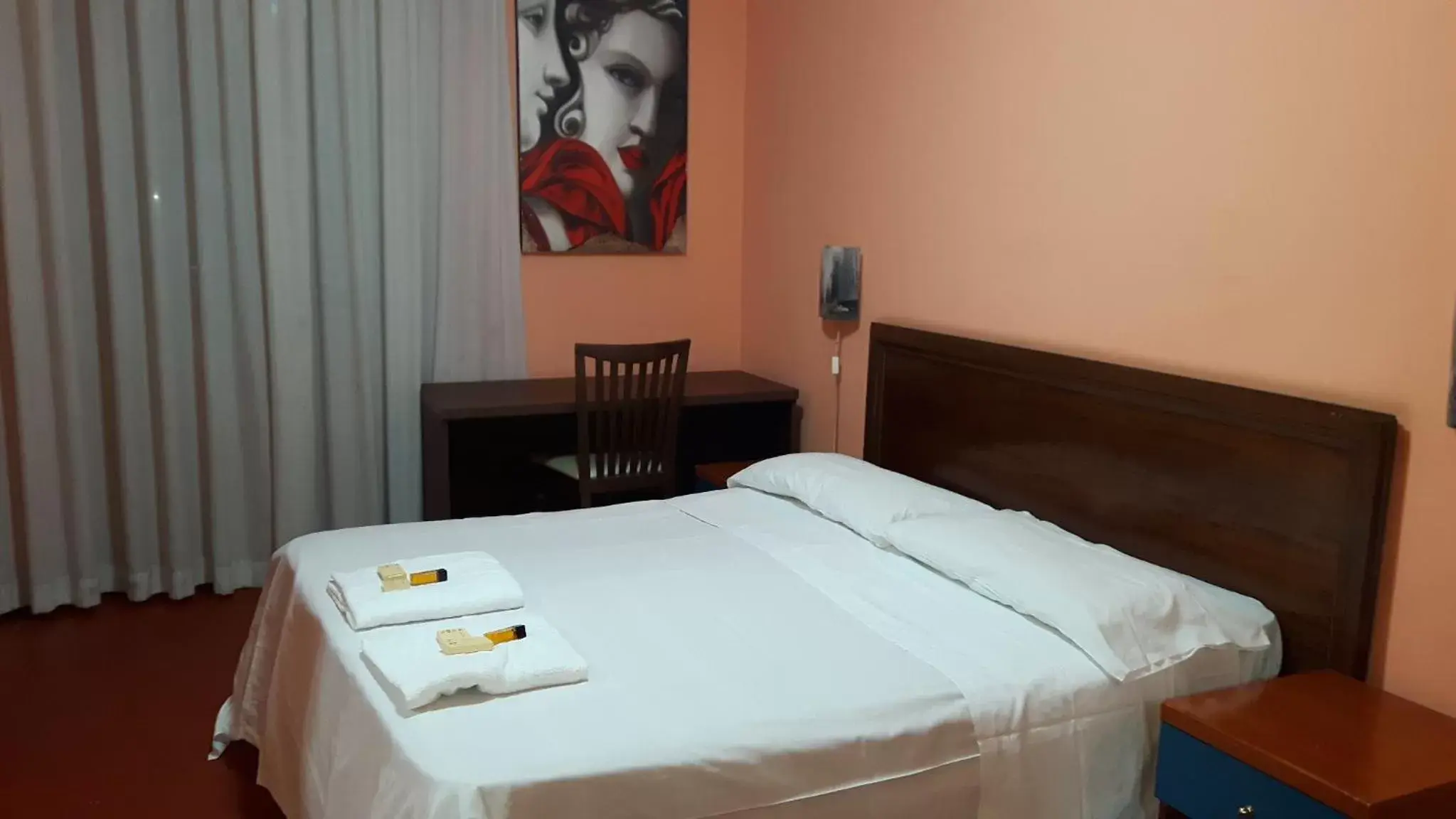 Bed in Hotel Gloria