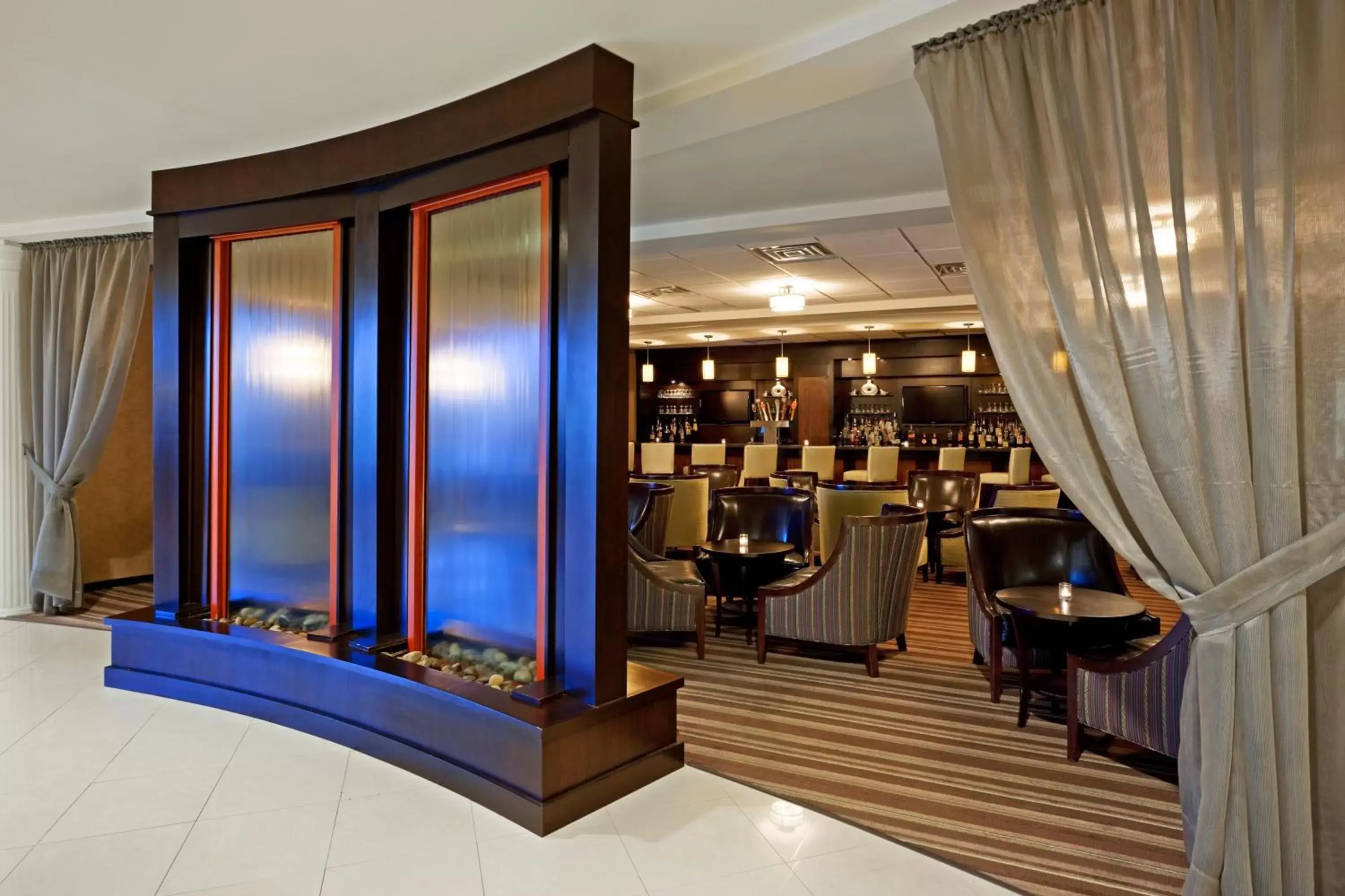 Lounge or bar in Armoni Inn & Suites