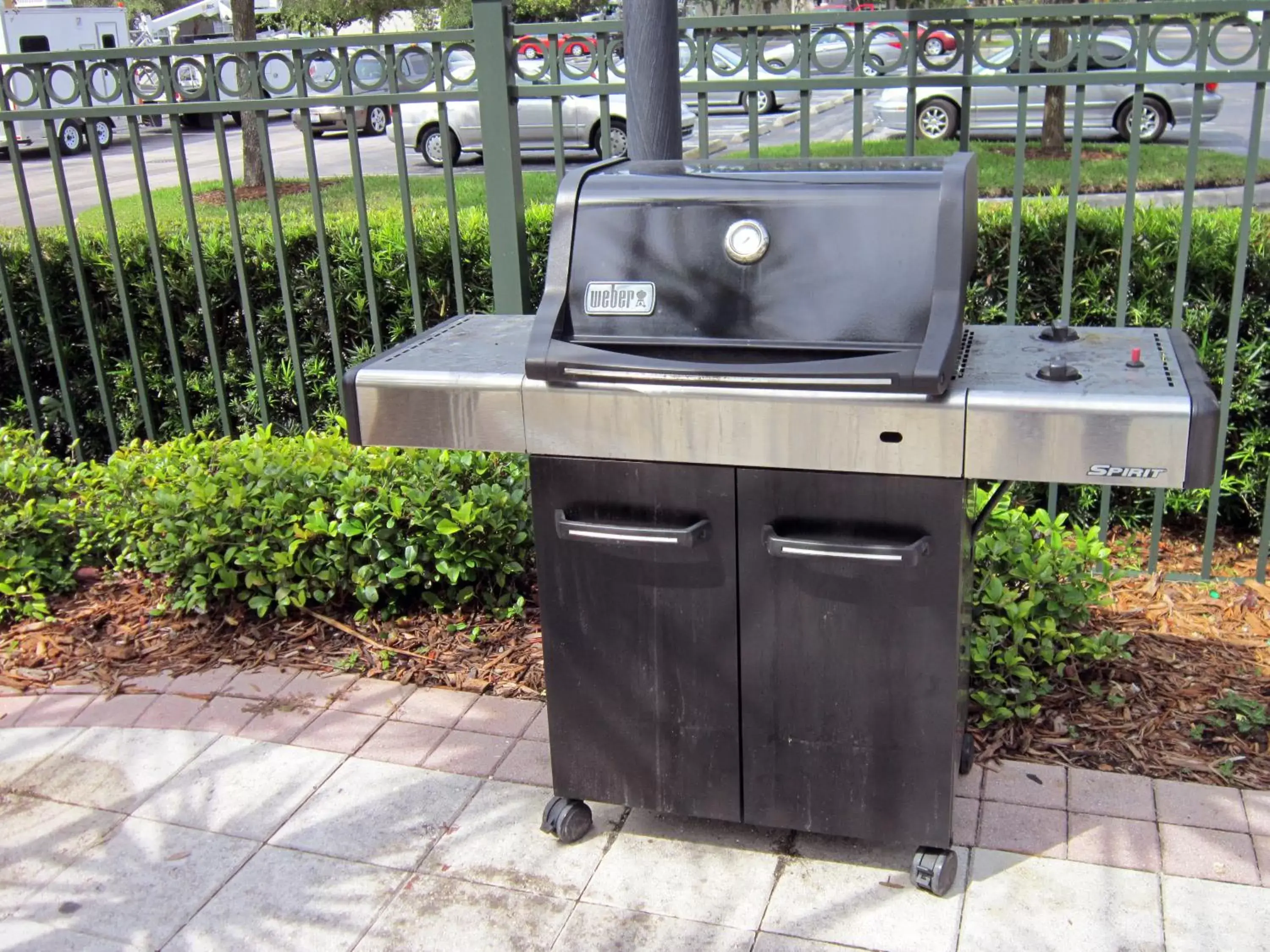BBQ Facilities in Extended Stay America Suites - Orlando - Maitland - Summit Tower Blvd