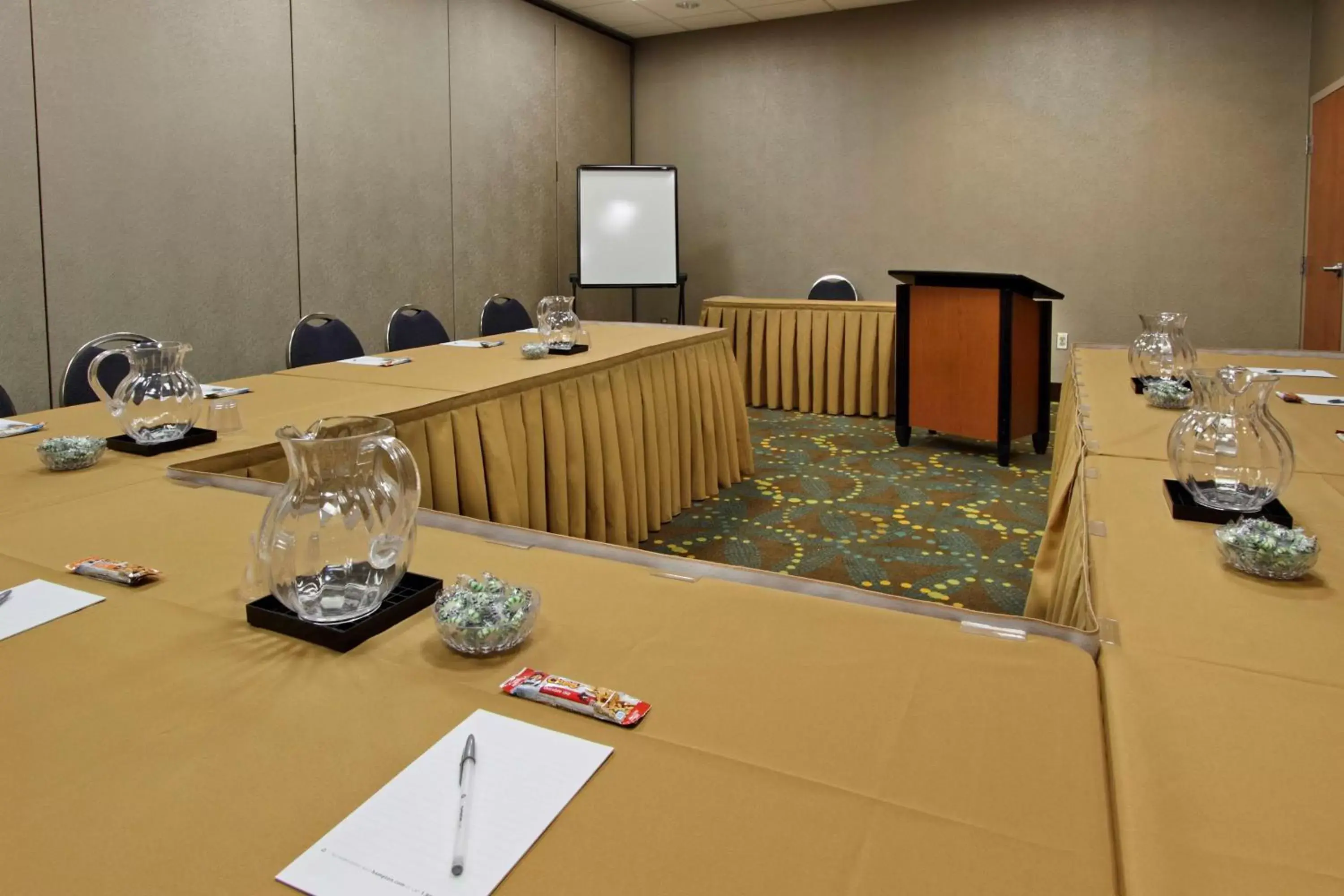 Meeting/conference room in Hampton Inn Hagerstown