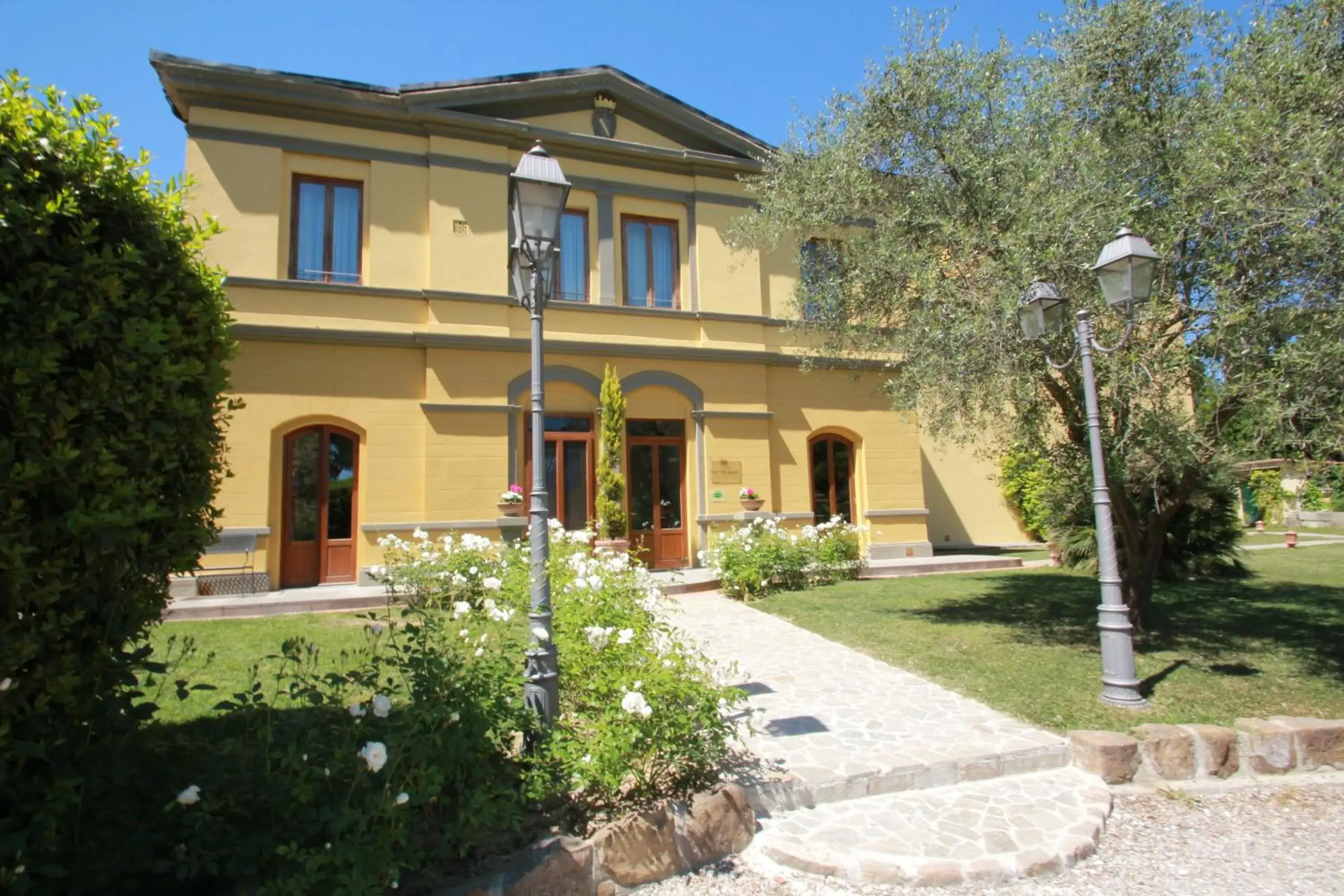Facade/entrance, Property Building in Hotel Villa Betania