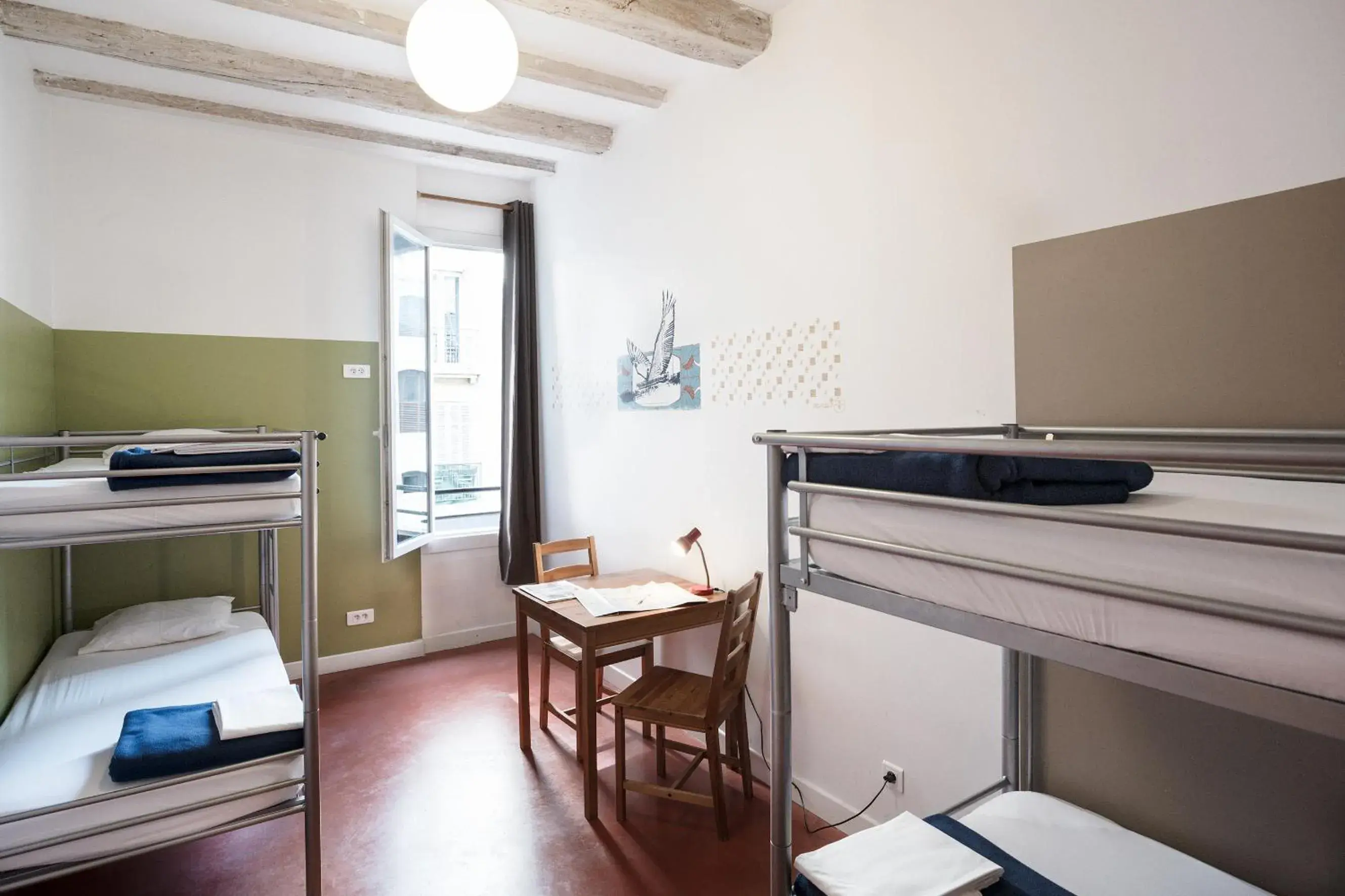Bedroom, Bunk Bed in Hostel Vertigo Vieux-Port