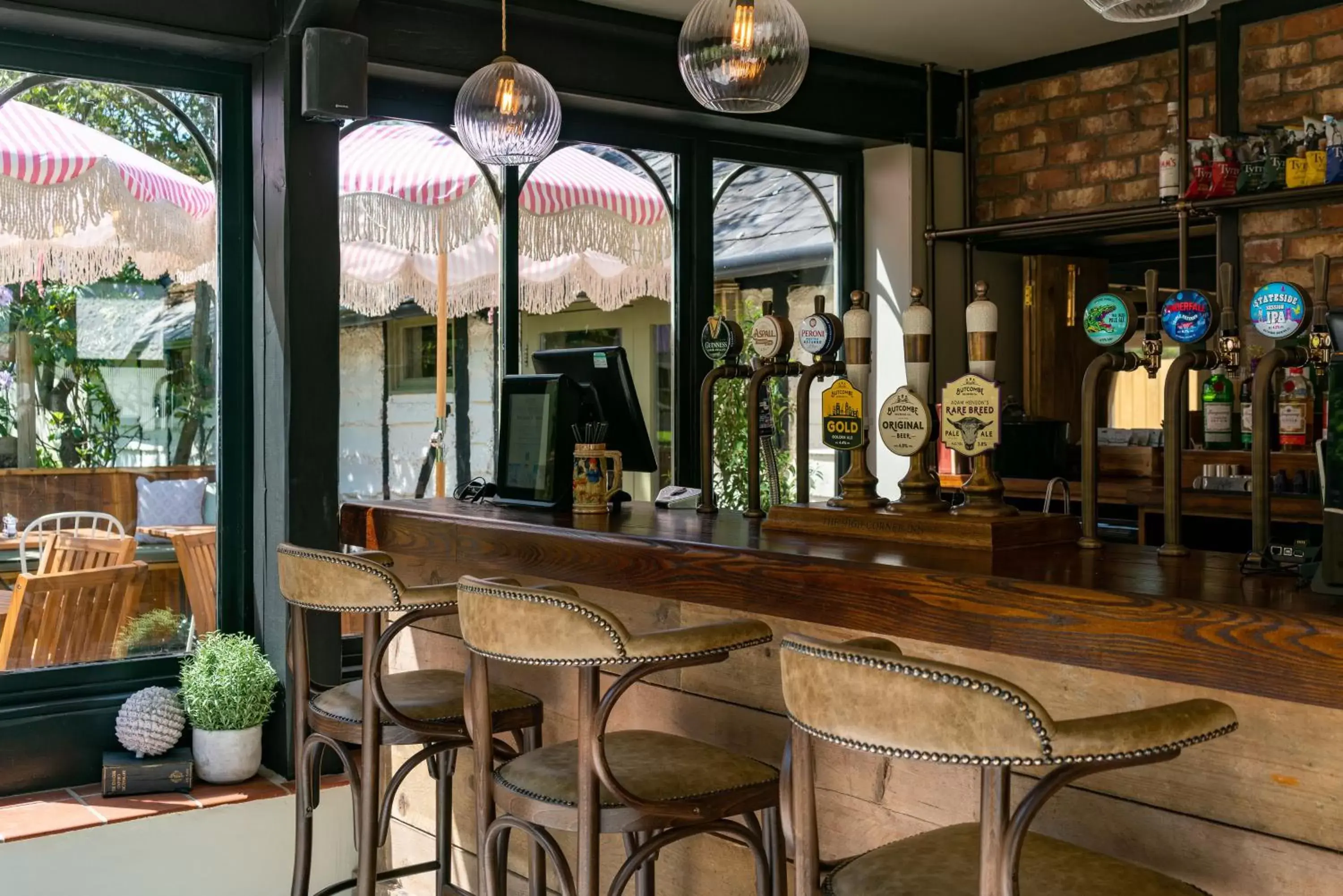 Lounge or bar, Lounge/Bar in High Corner Inn