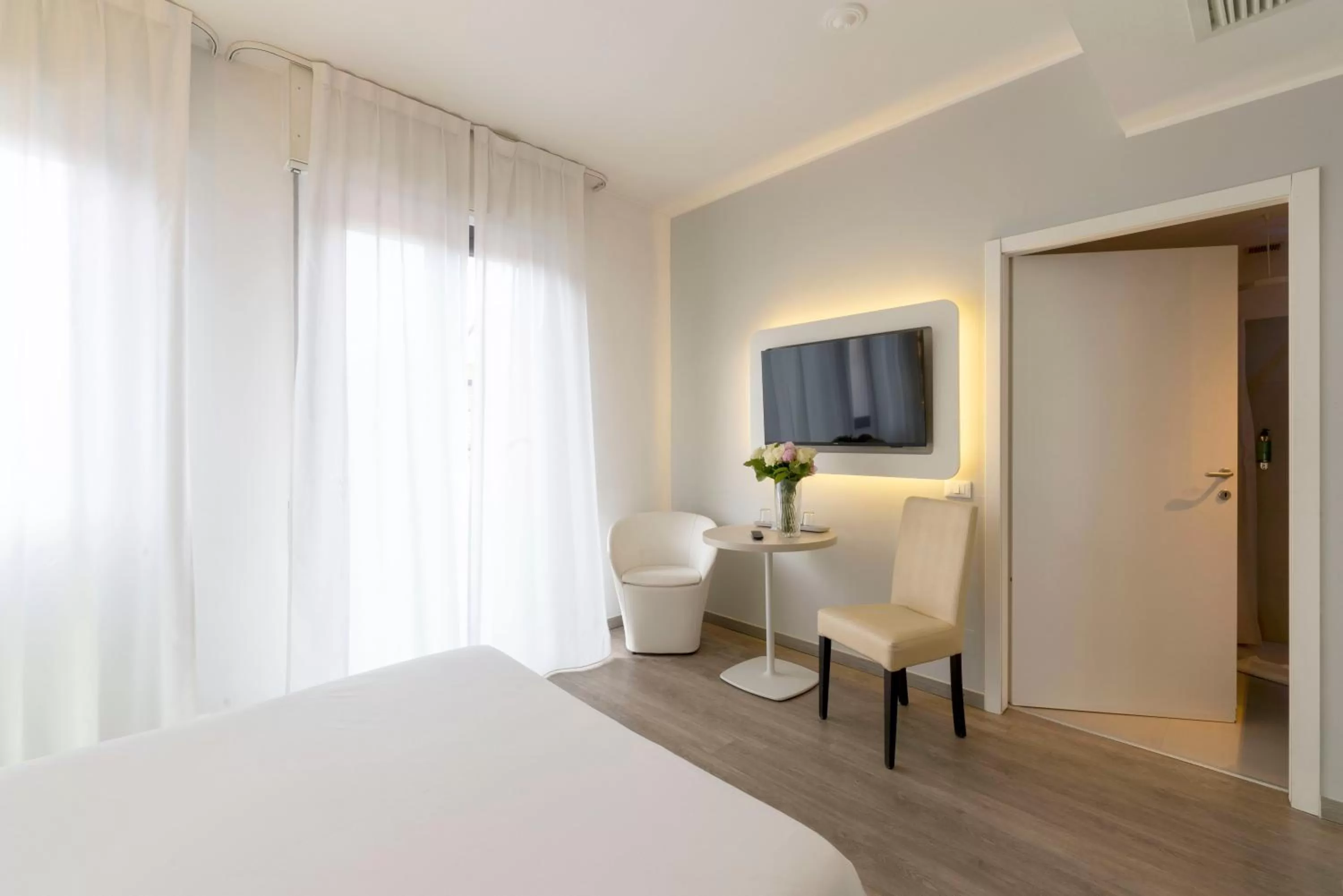 Bed in Kleos Hotel Milano Città Studi by Kleos Group Collection