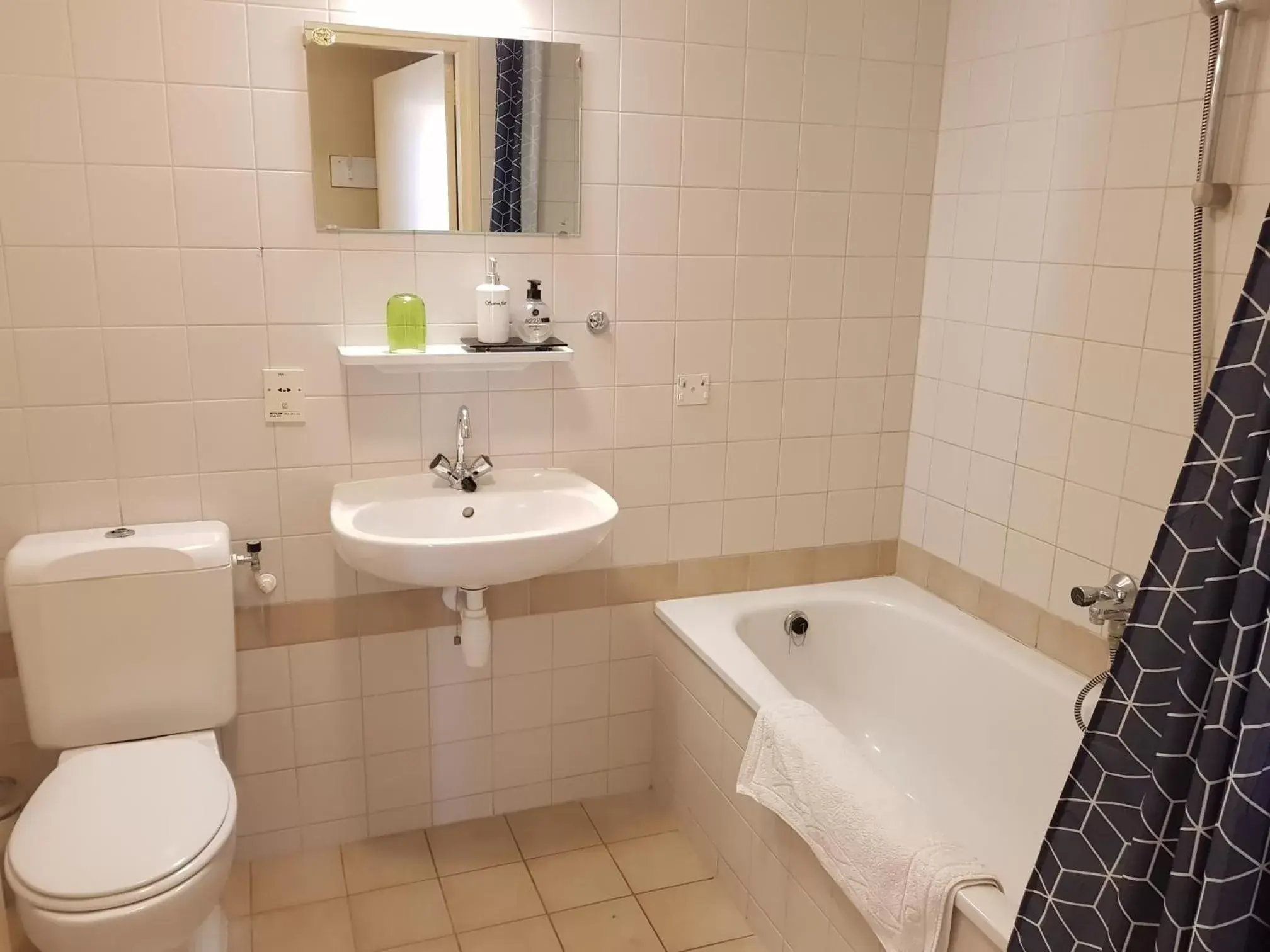 Bathroom in Logement 'De witte klok'
