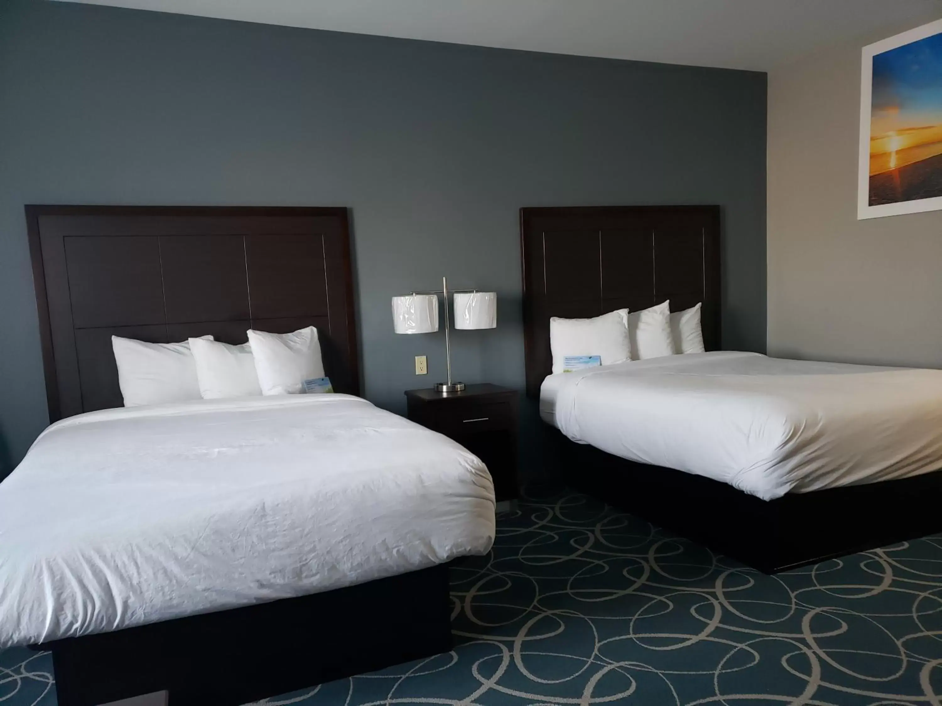 Bedroom, Bed in Days Inn & Suites by Wyndham Cleburne TX