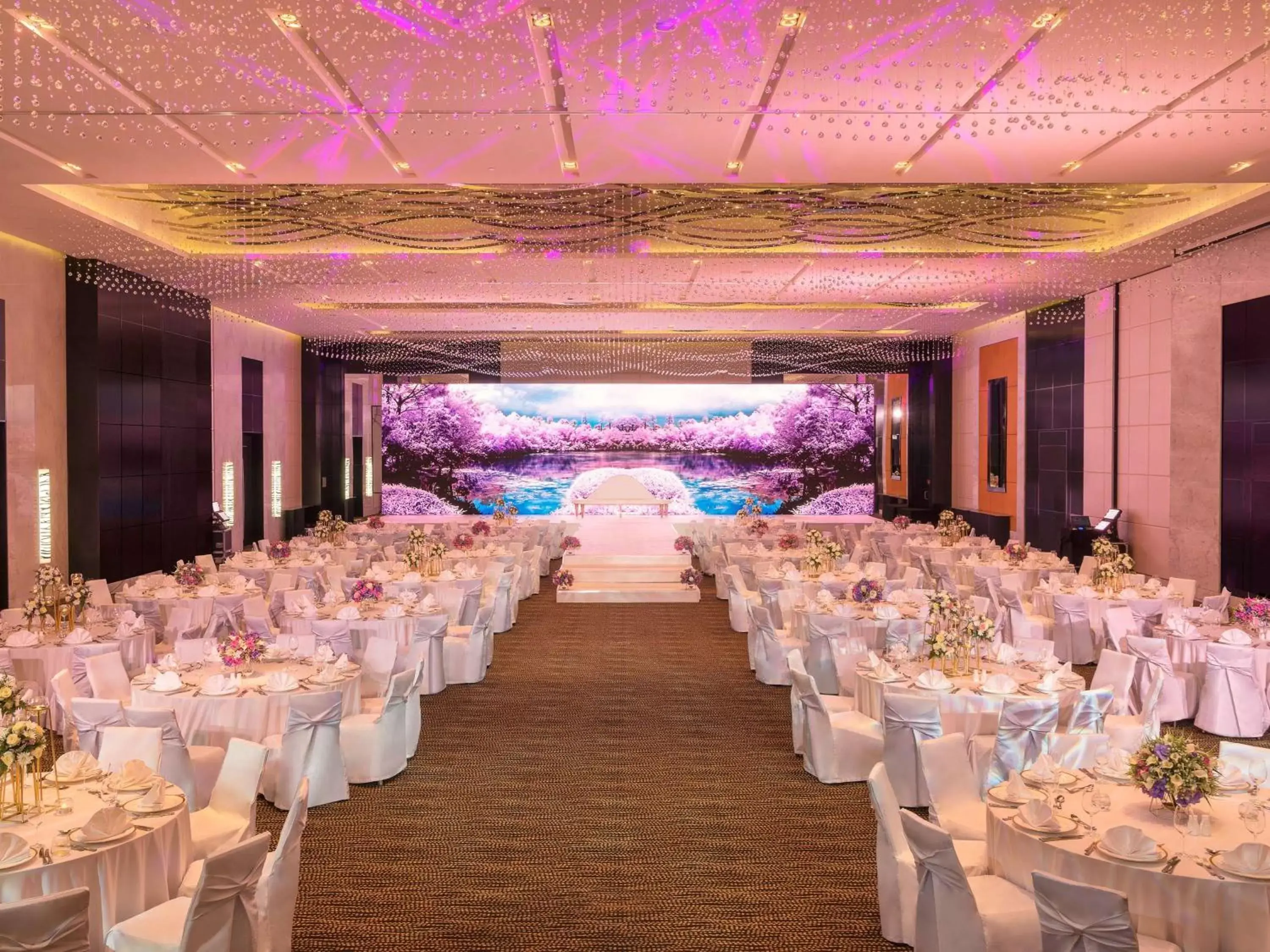 wedding, Banquet Facilities in Sofitel Abu Dhabi Corniche