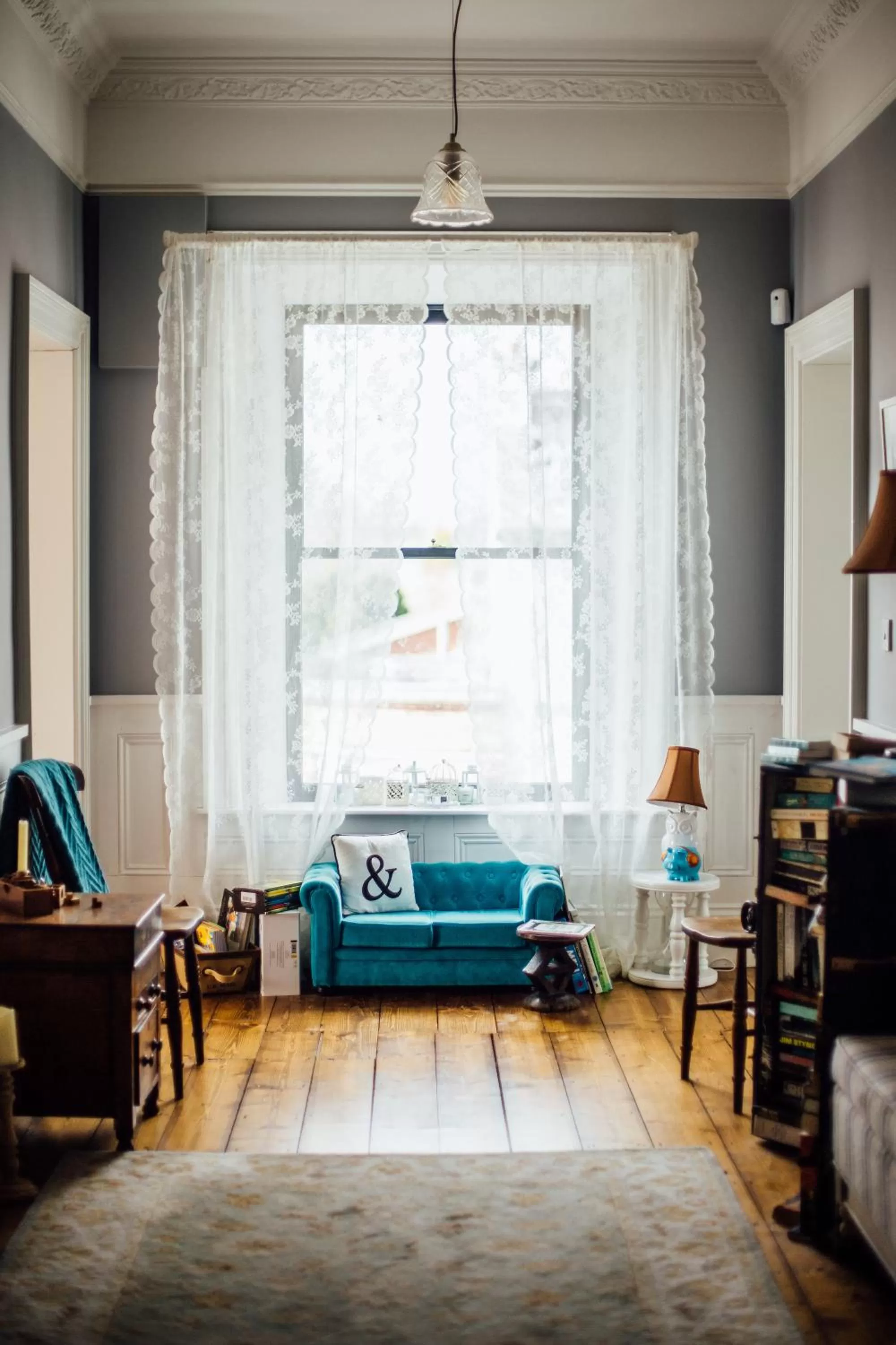 Library in Tom Blake House