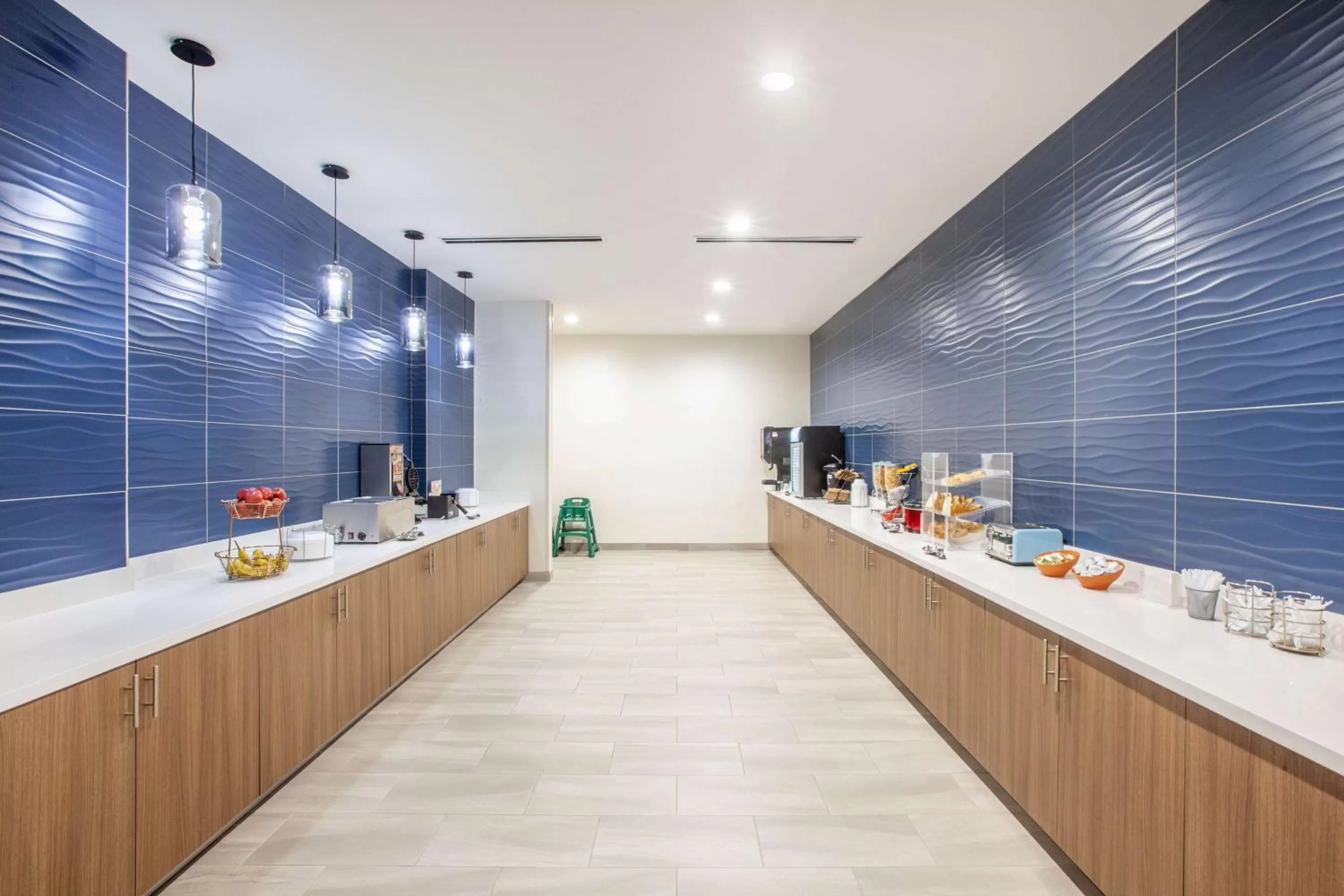 Restaurant/places to eat in La Quinta by Wyndham Dallas Duncanville