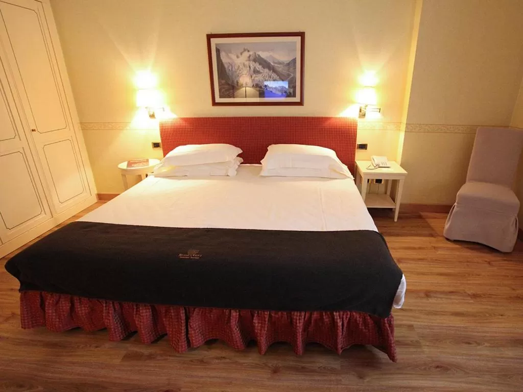 Photo of the whole room, Bed in Grand Hotel Royal E Golf