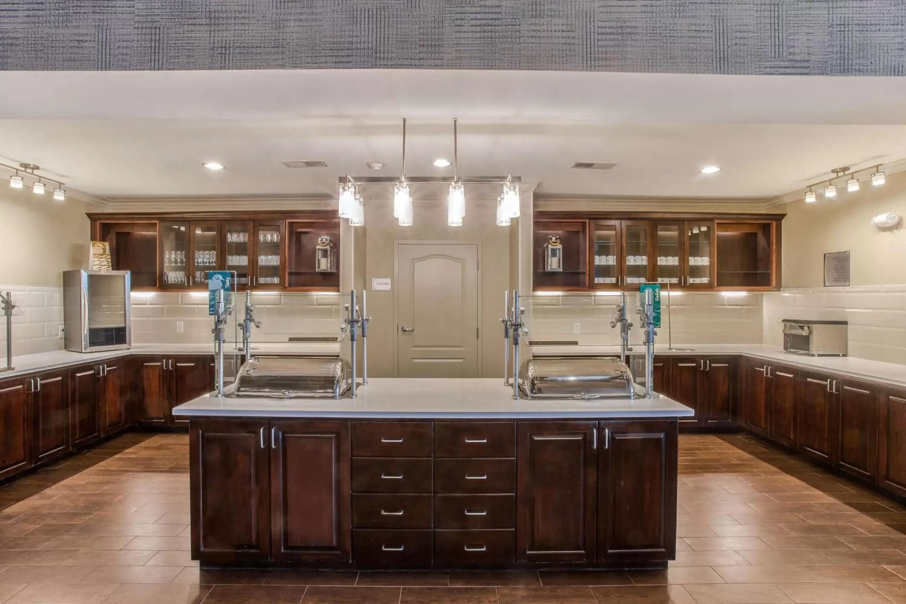 Breakfast, Kitchen/Kitchenette in Homewood Suites by Hilton Davidson
