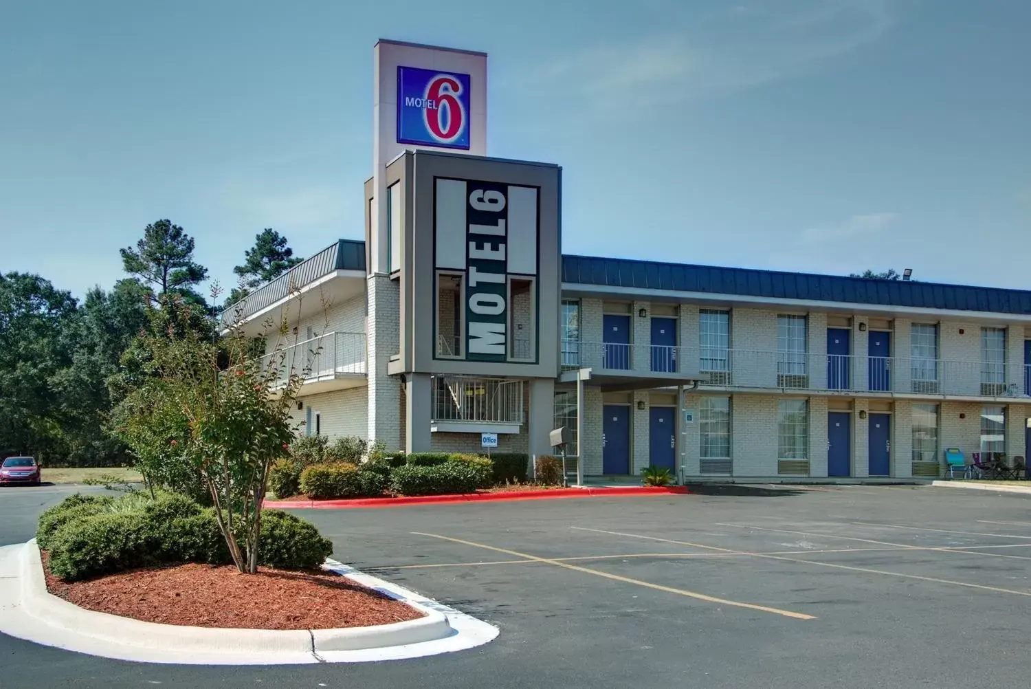 Property Building in Motel 6-West Monroe, LA