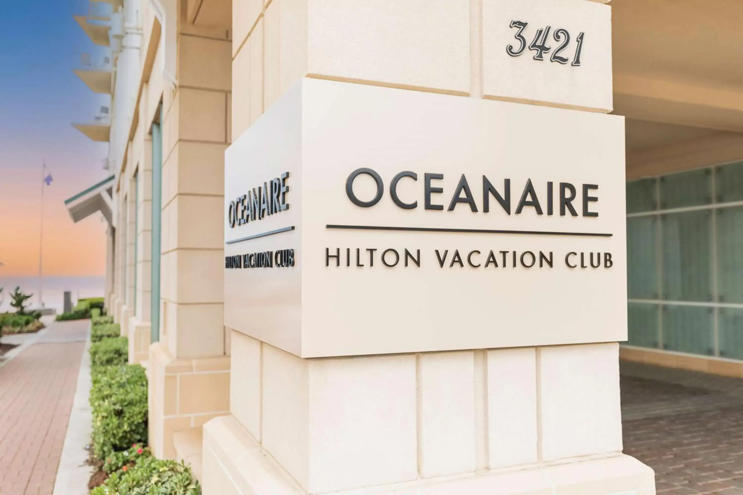 Property building, Property Logo/Sign in Hilton Vacation Club Oceanaire Virginia Beach