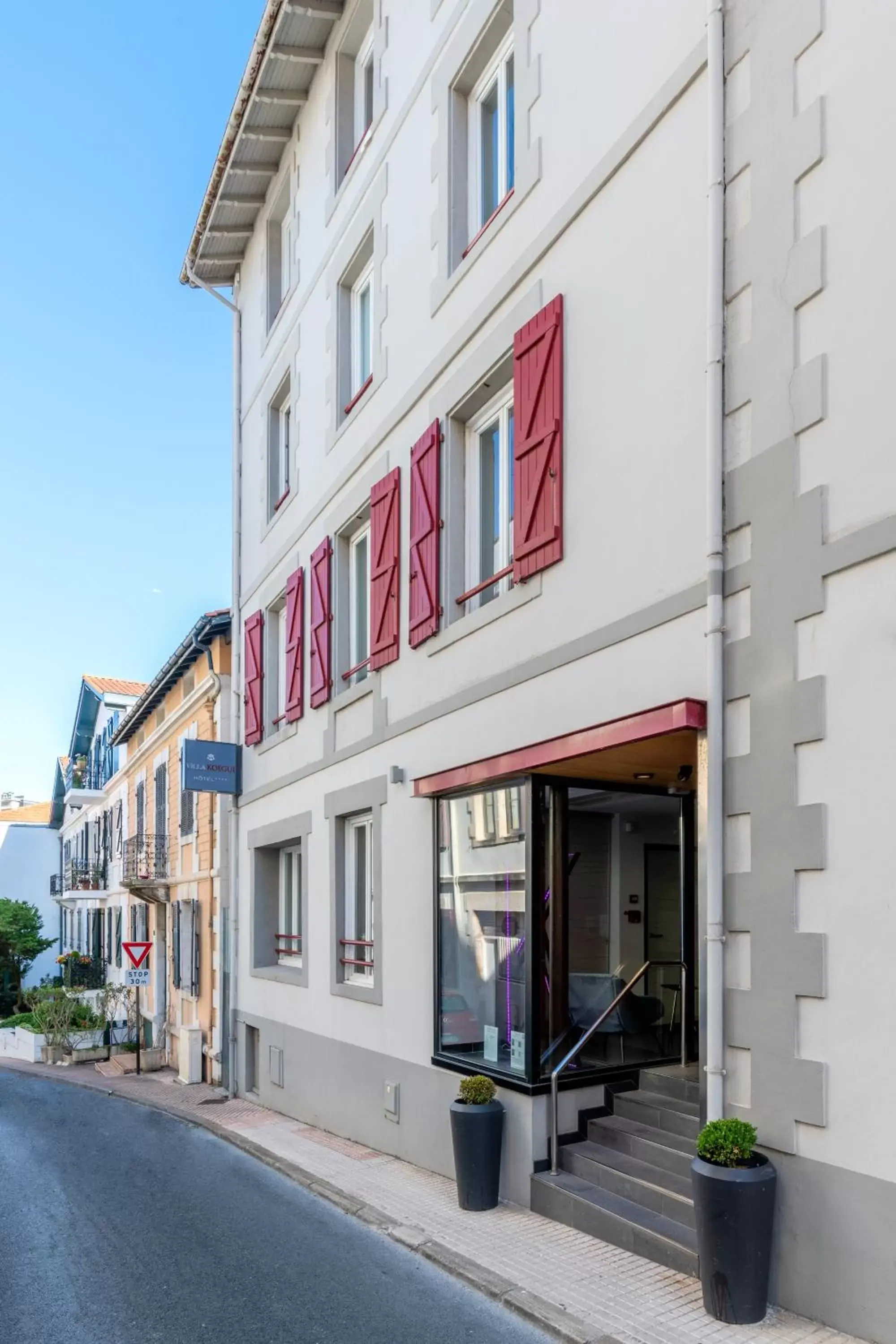 Facade/entrance, Property Building in Hotel Villa Koegui Biarritz