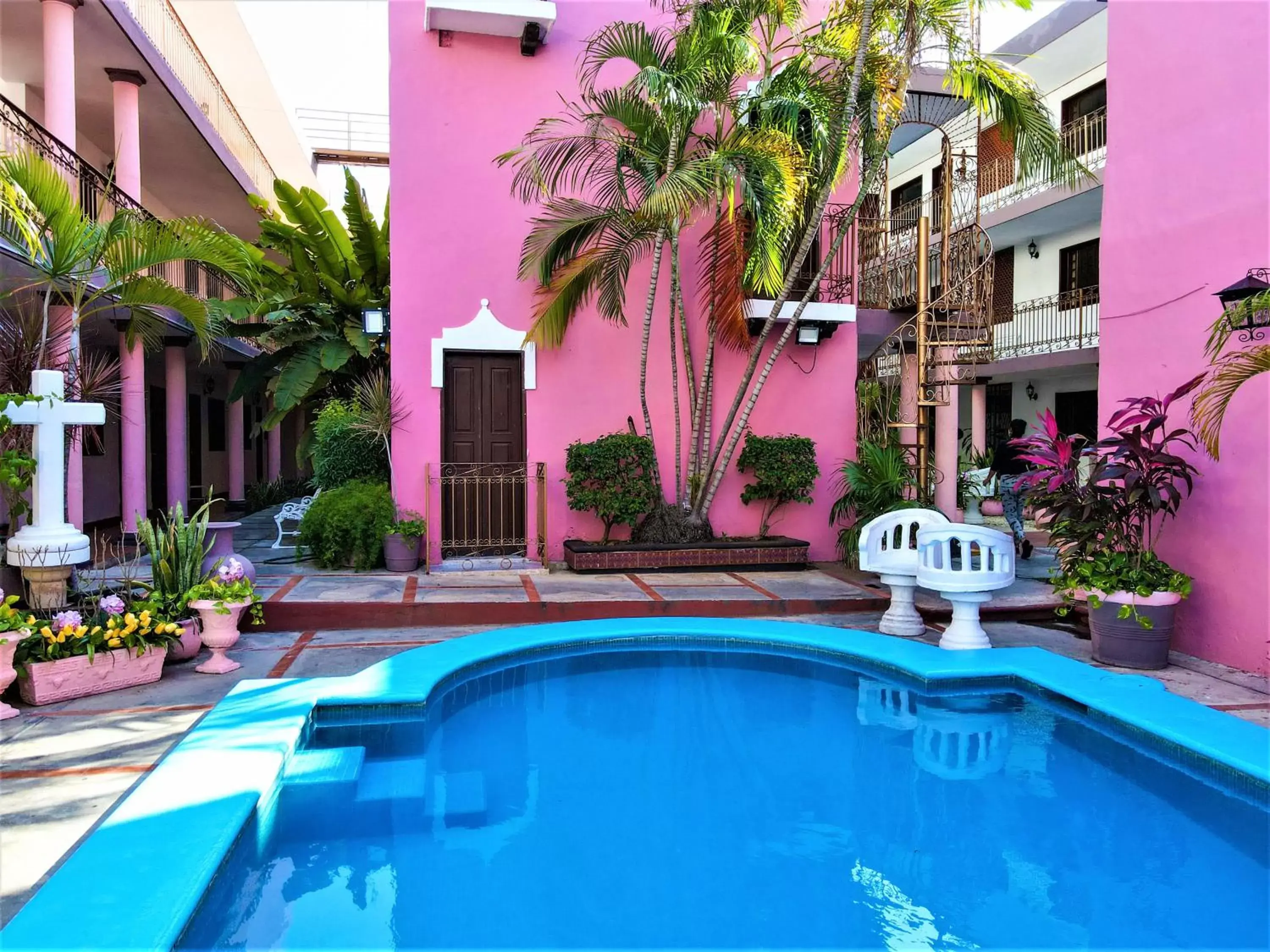 Swimming Pool in Hotel Santa Lucía