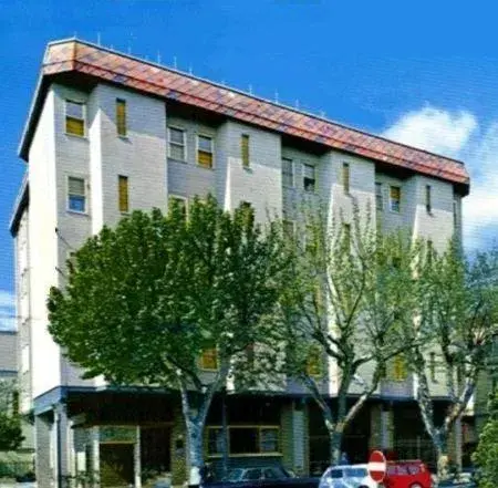 Facade/entrance, Property Building in Hotel Napoleon