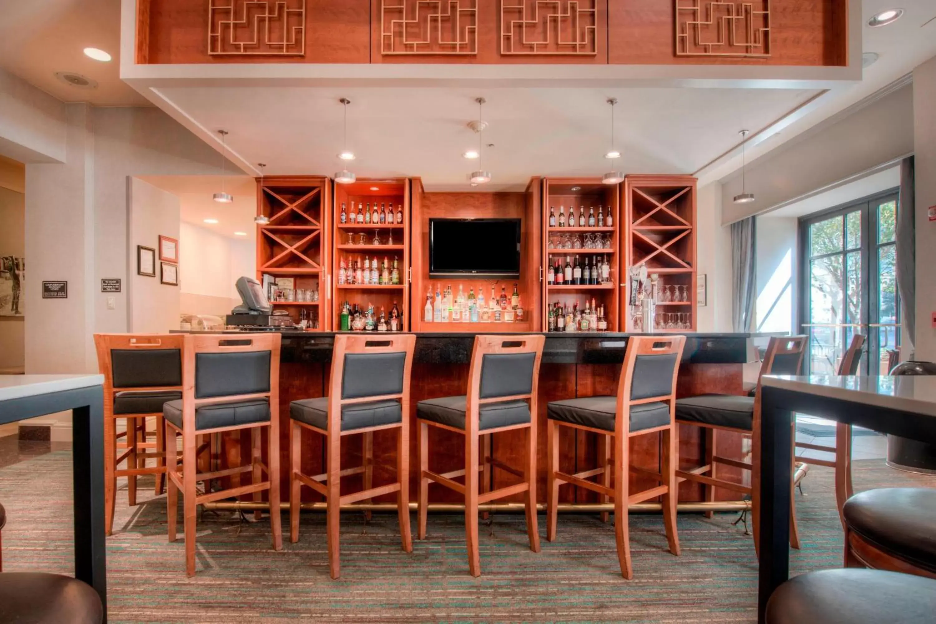 Restaurant/places to eat, Lounge/Bar in Residence Inn Charlotte Uptown