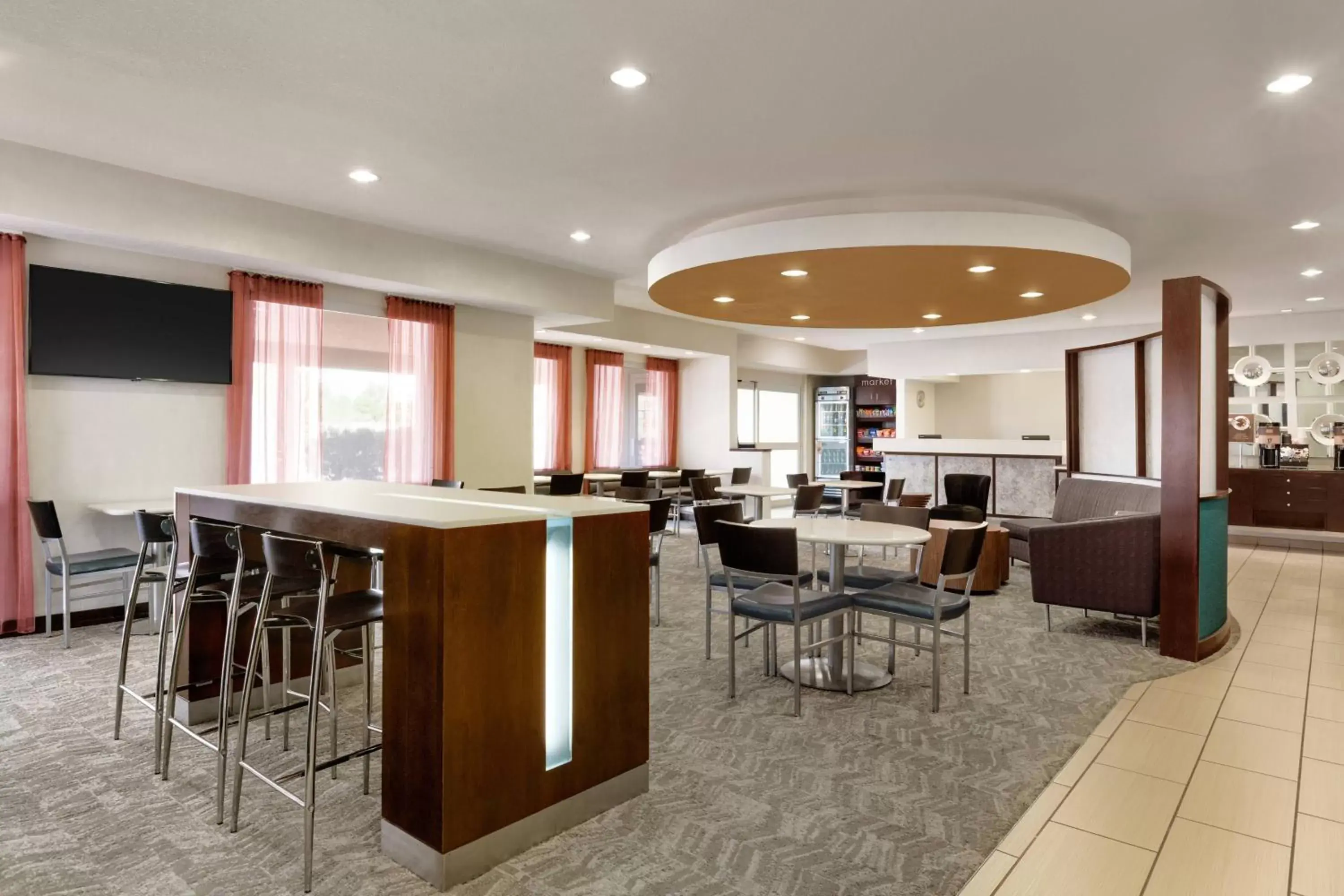Lobby or reception in SpringHill Suites Phoenix North