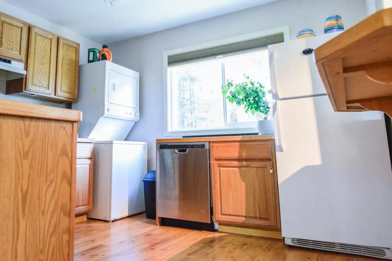 Kitchen/Kitchenette in Brown & Hawkins Historical Apartments