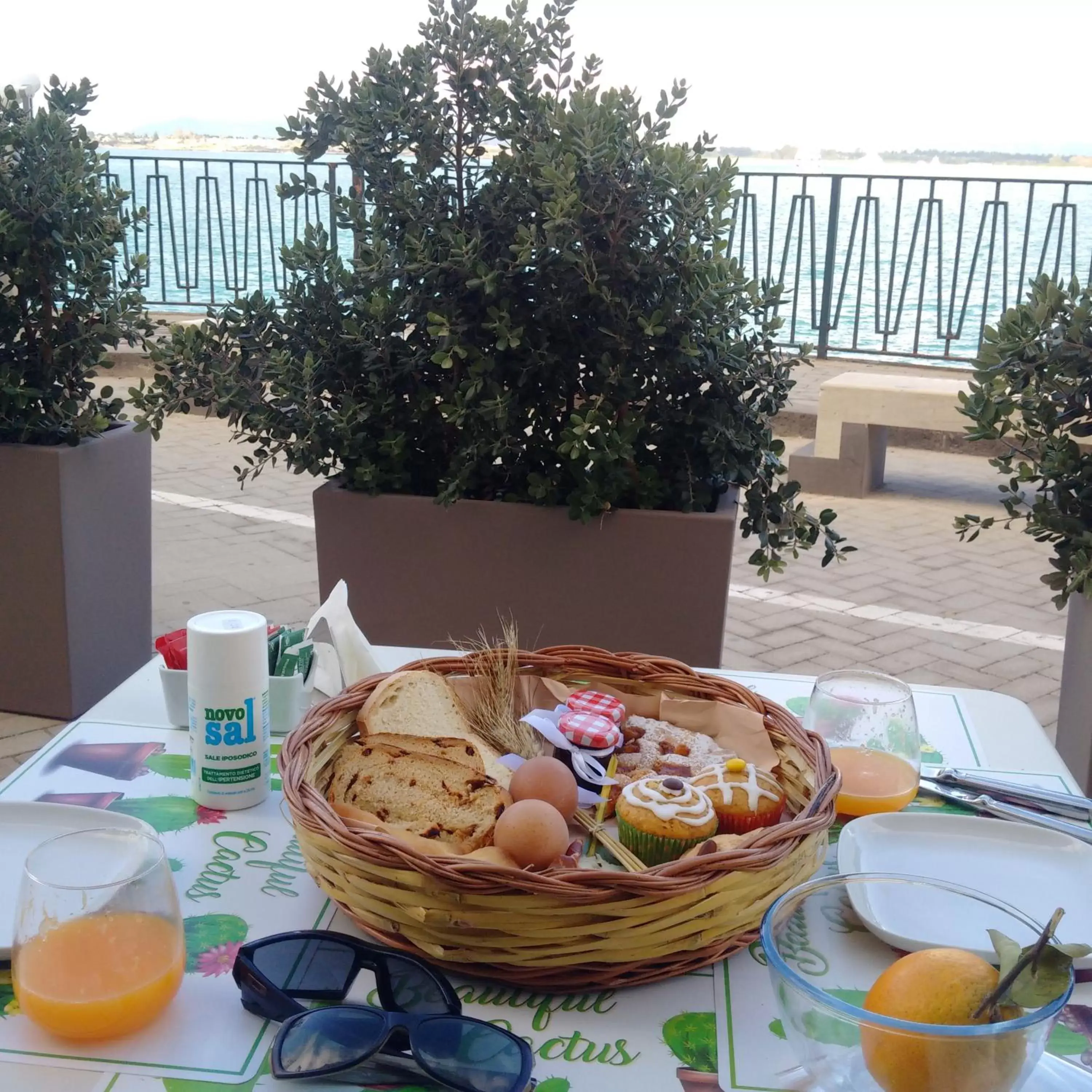 Breakfast in Palazzo Alfeo Aparthotel