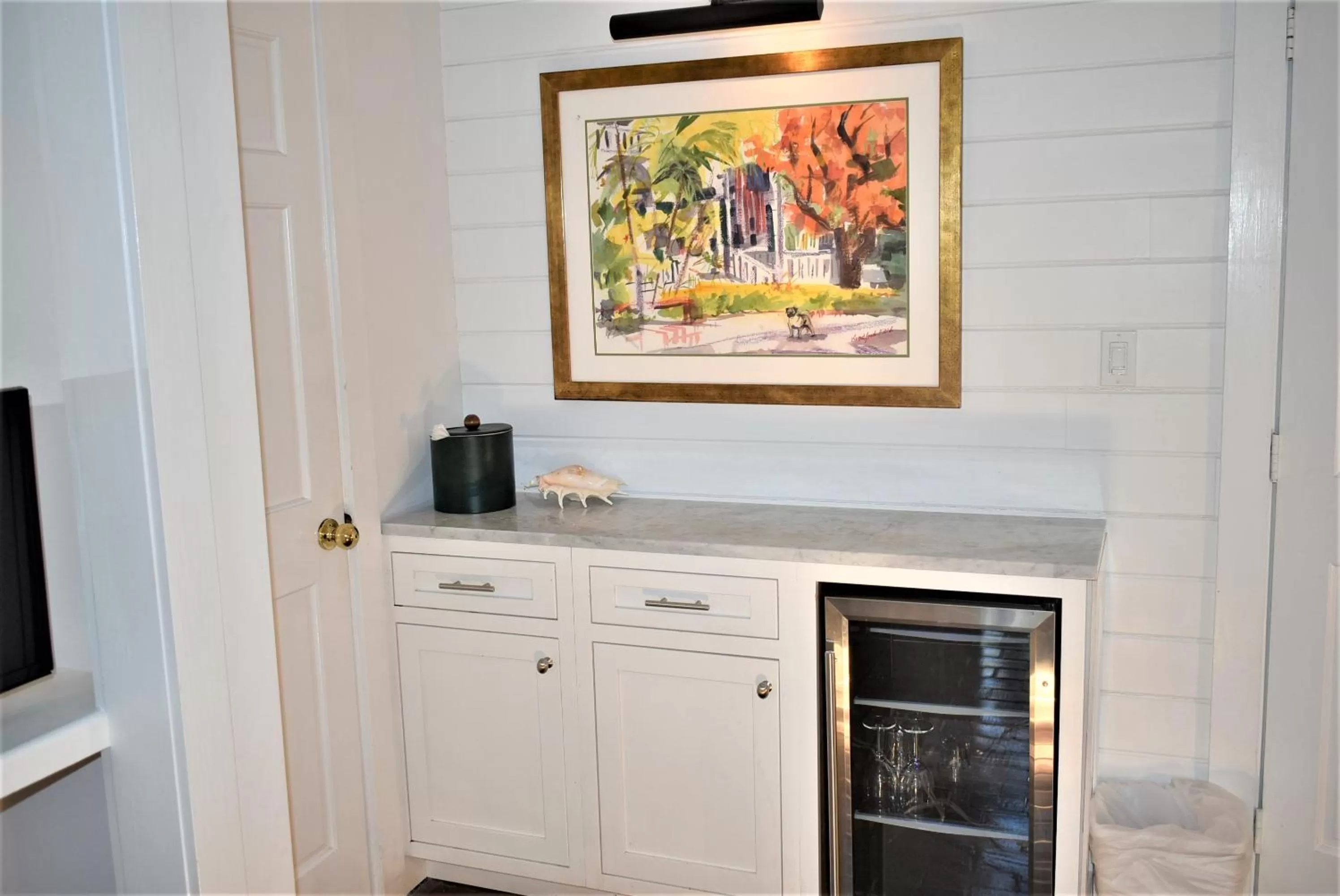 Living room in Simonton Court Historic Inn & Cottages