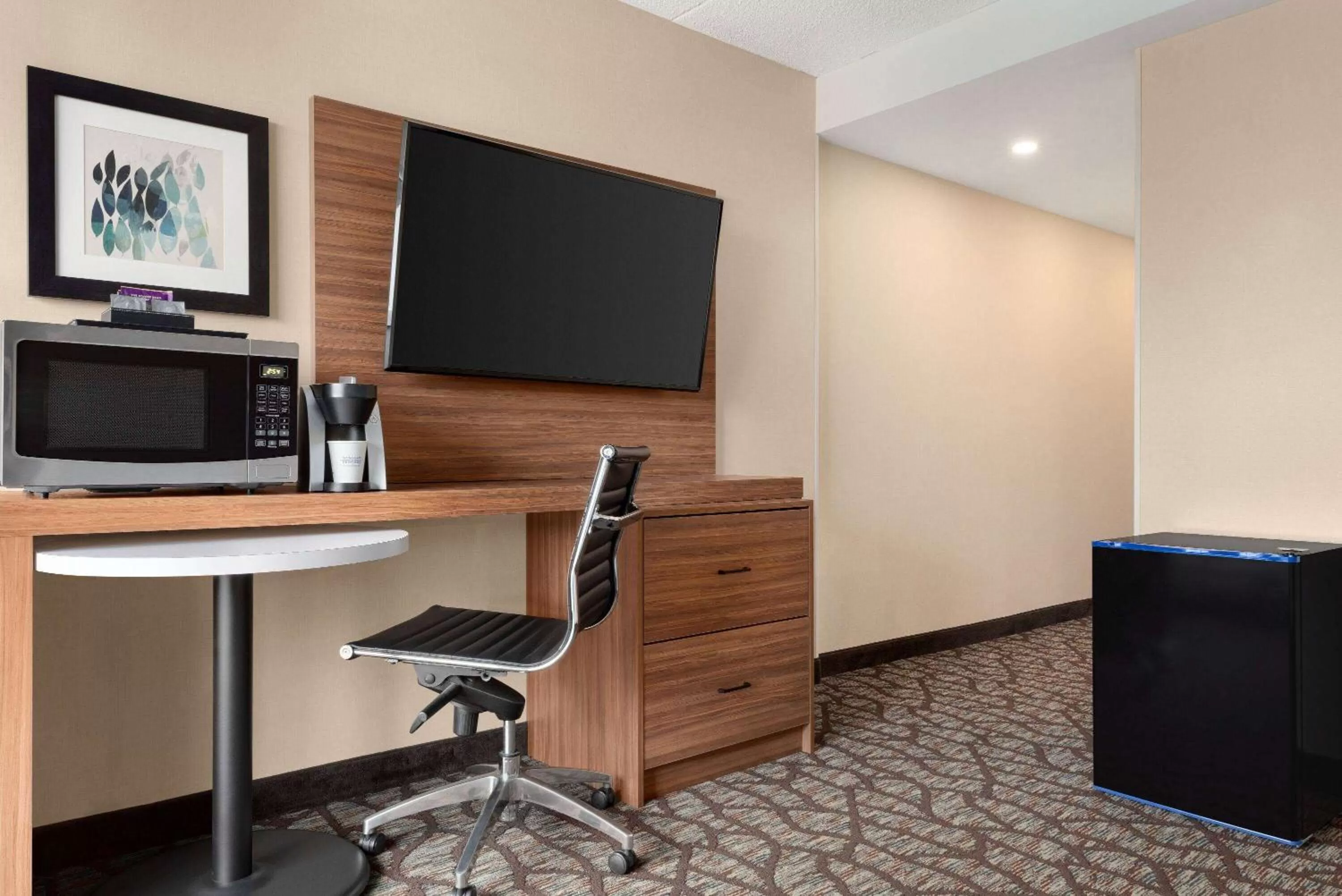 Photo of the whole room in Wyndham Garden Niagara Falls Fallsview