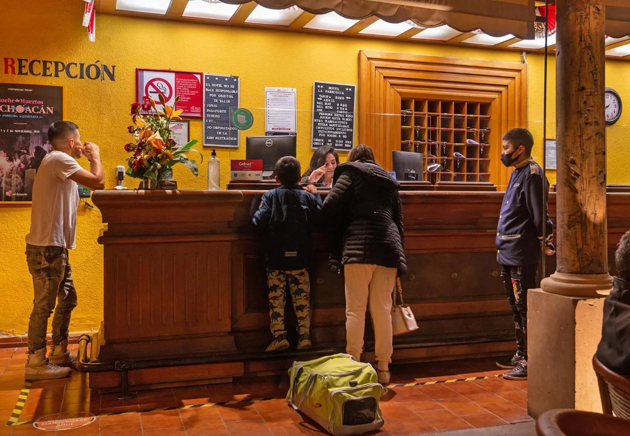 Staff in Hotel la Parroquia