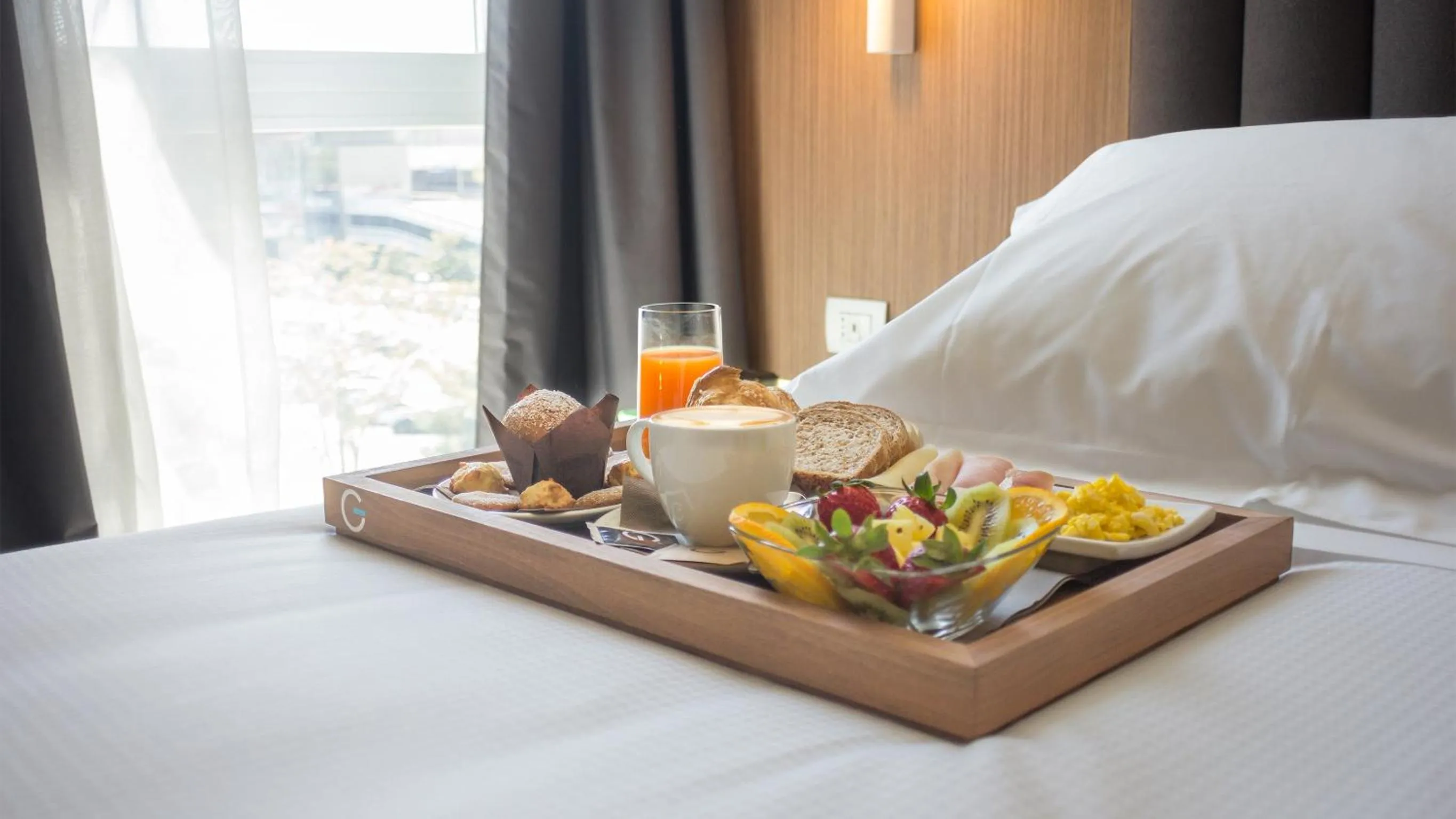 Breakfast, Bed in G Hotel Pescara