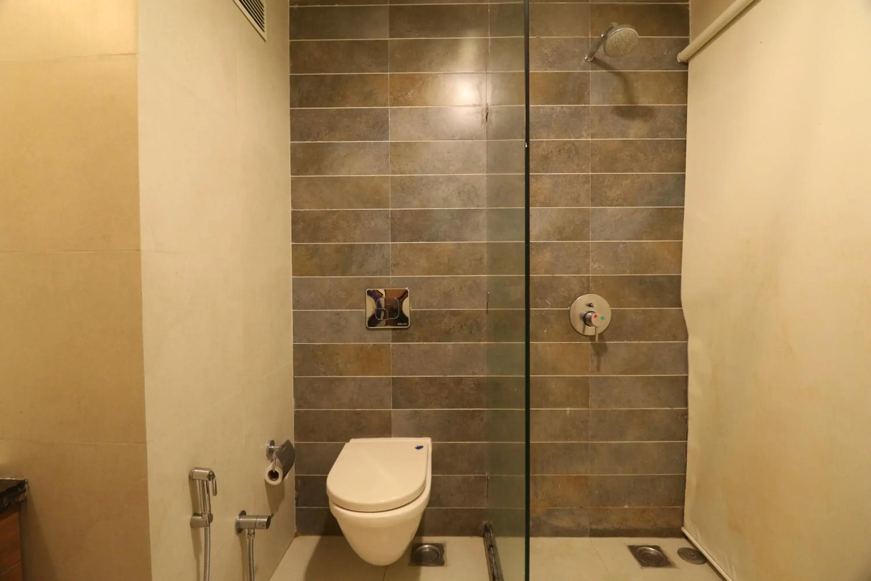 Shower, Bathroom in Hotel Vits Aurangabad