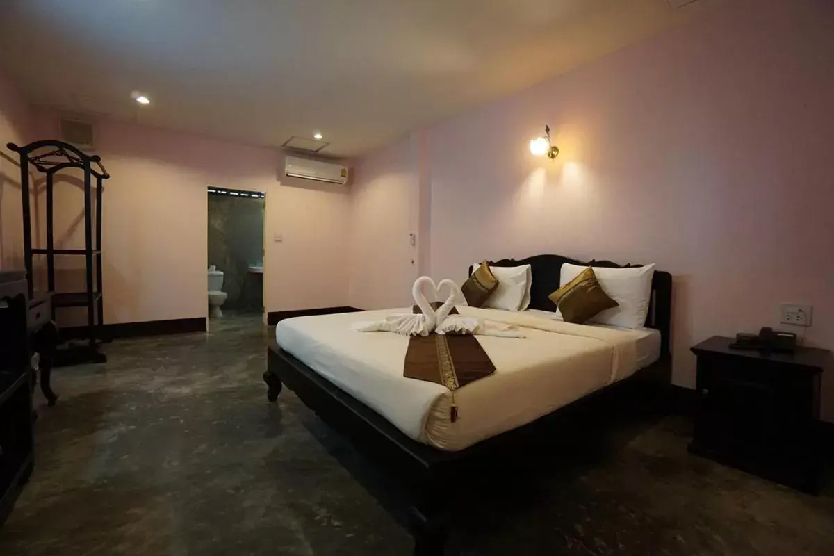 Bedroom, Bed in Chang Cliff Resort