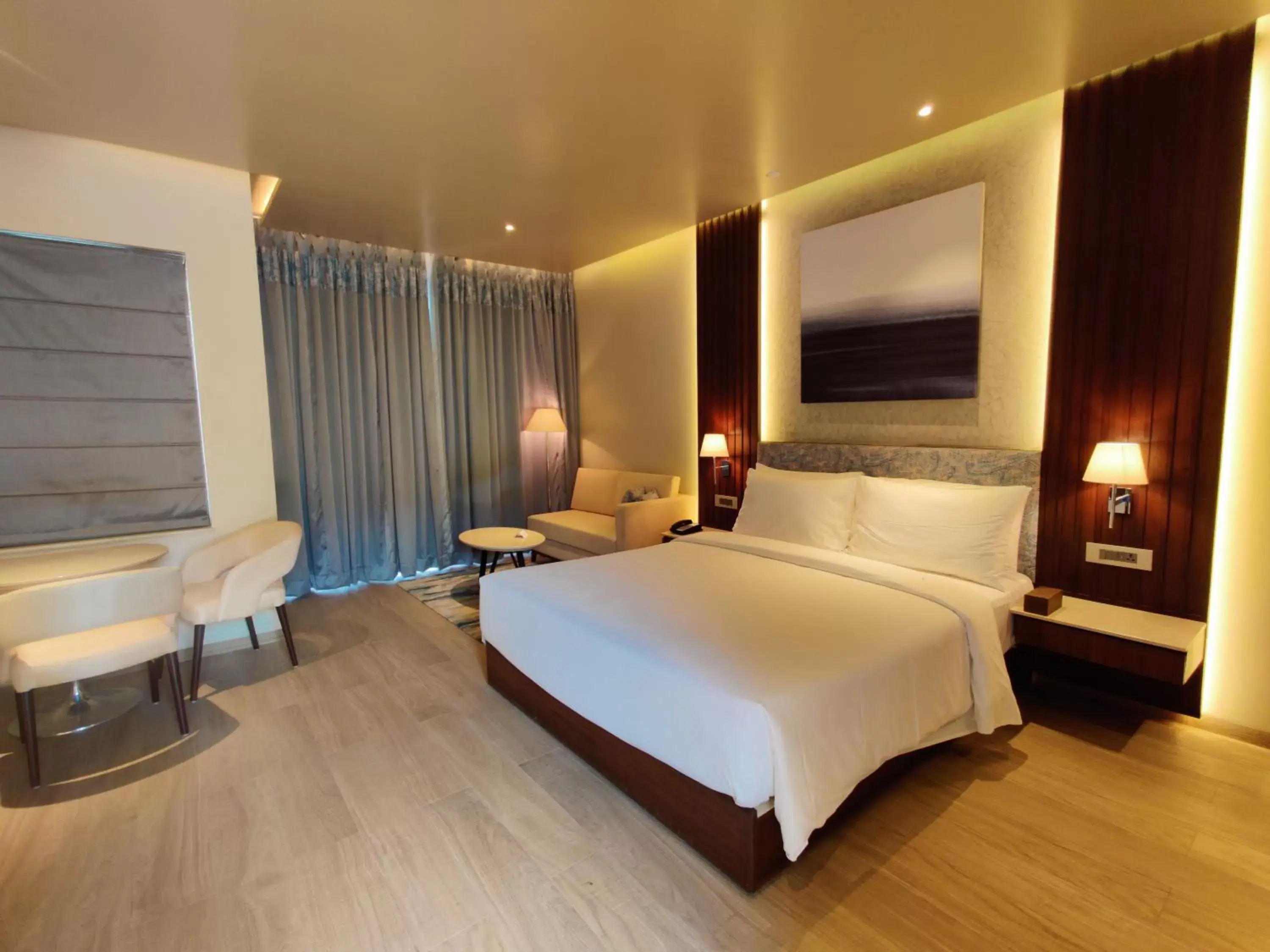 Bed in Radisson Blu Resort Visakhapatnam
