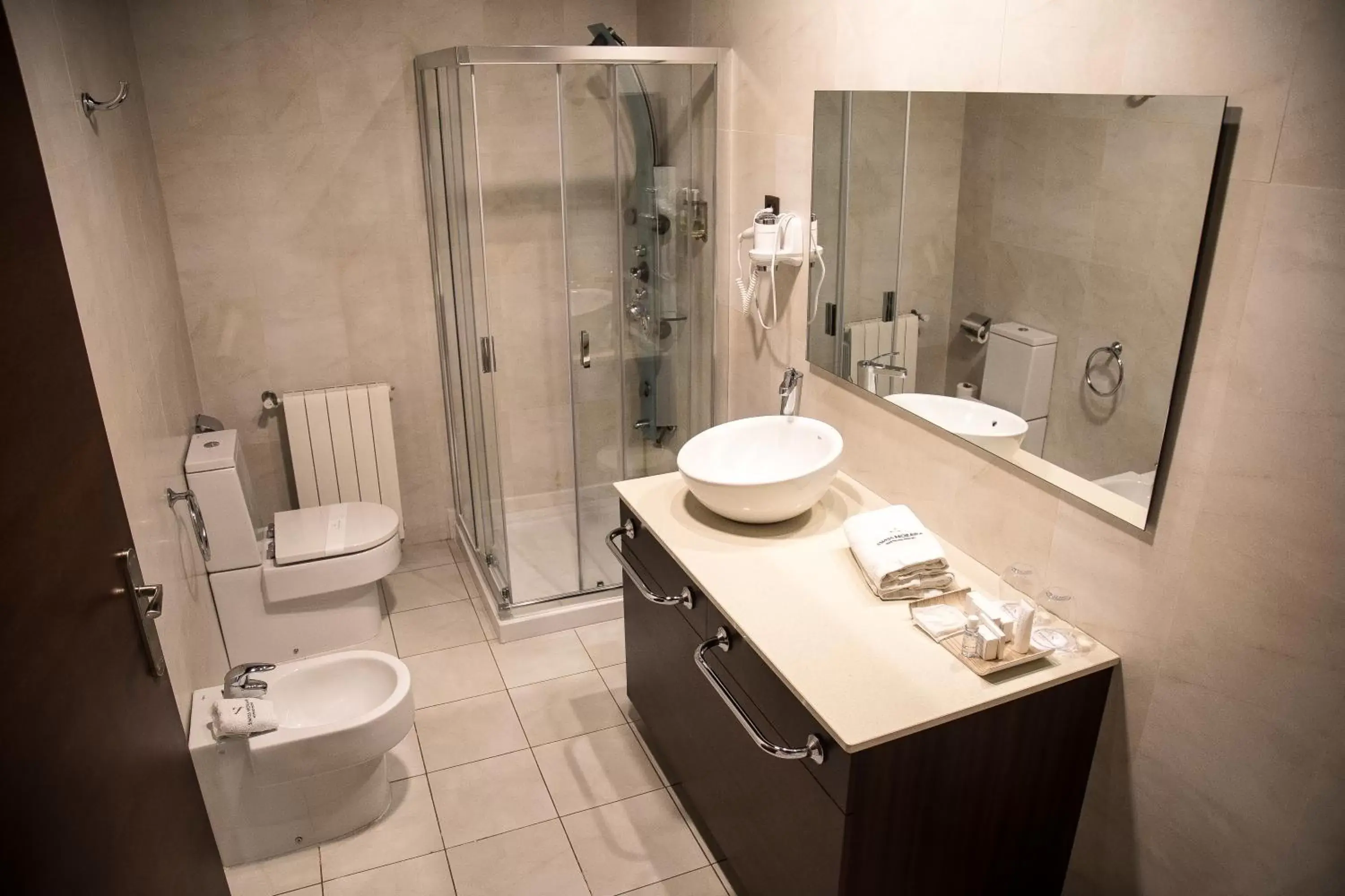 Toilet, Bathroom in Hotel Swiss Moraira