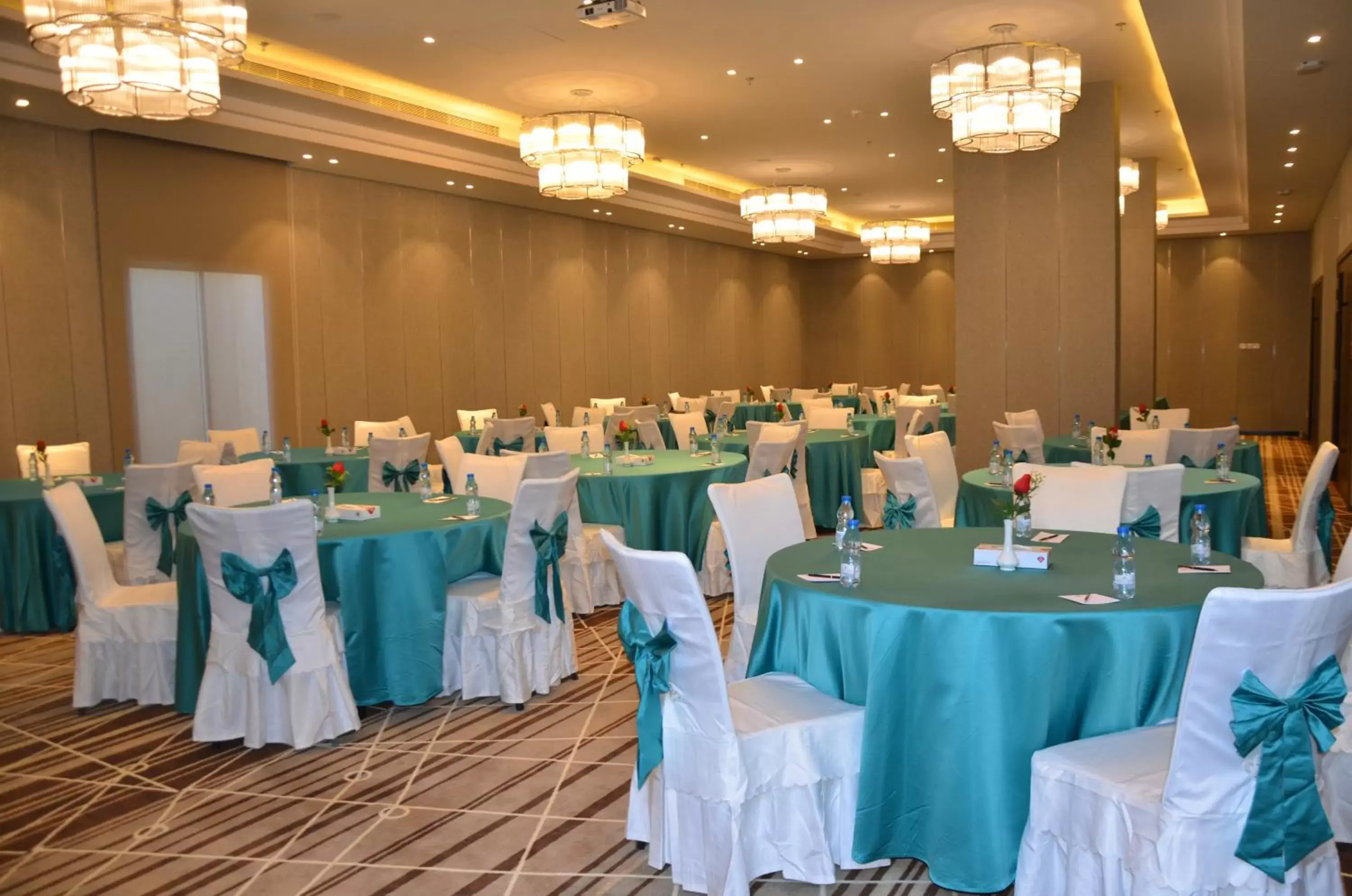 Banquet/Function facilities, Banquet Facilities in Aber Al Yasmin