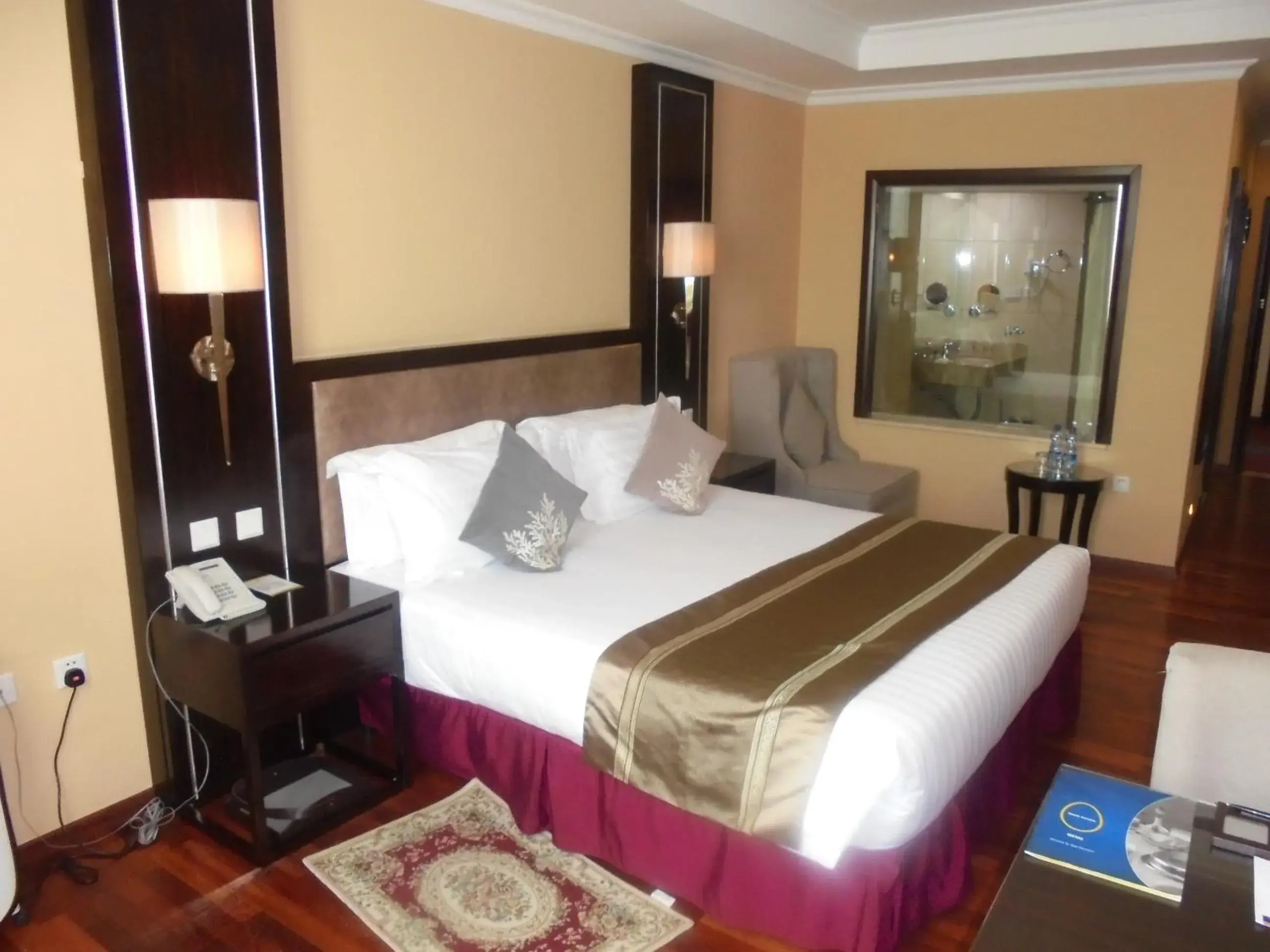 Photo of the whole room, Bed in Saro-Maria Hotel