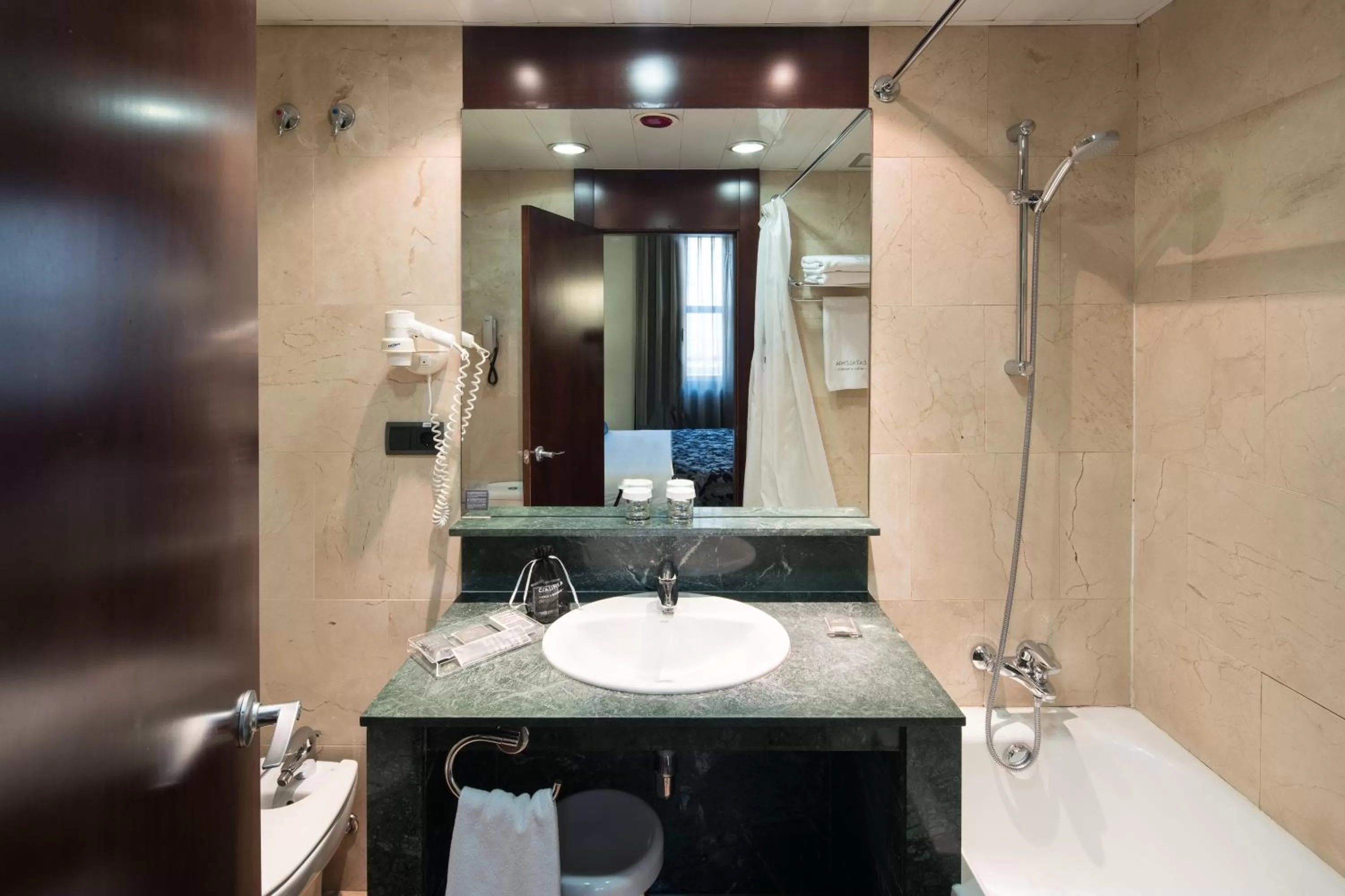 Double Room with Terrace in Catalonia Eixample 1864