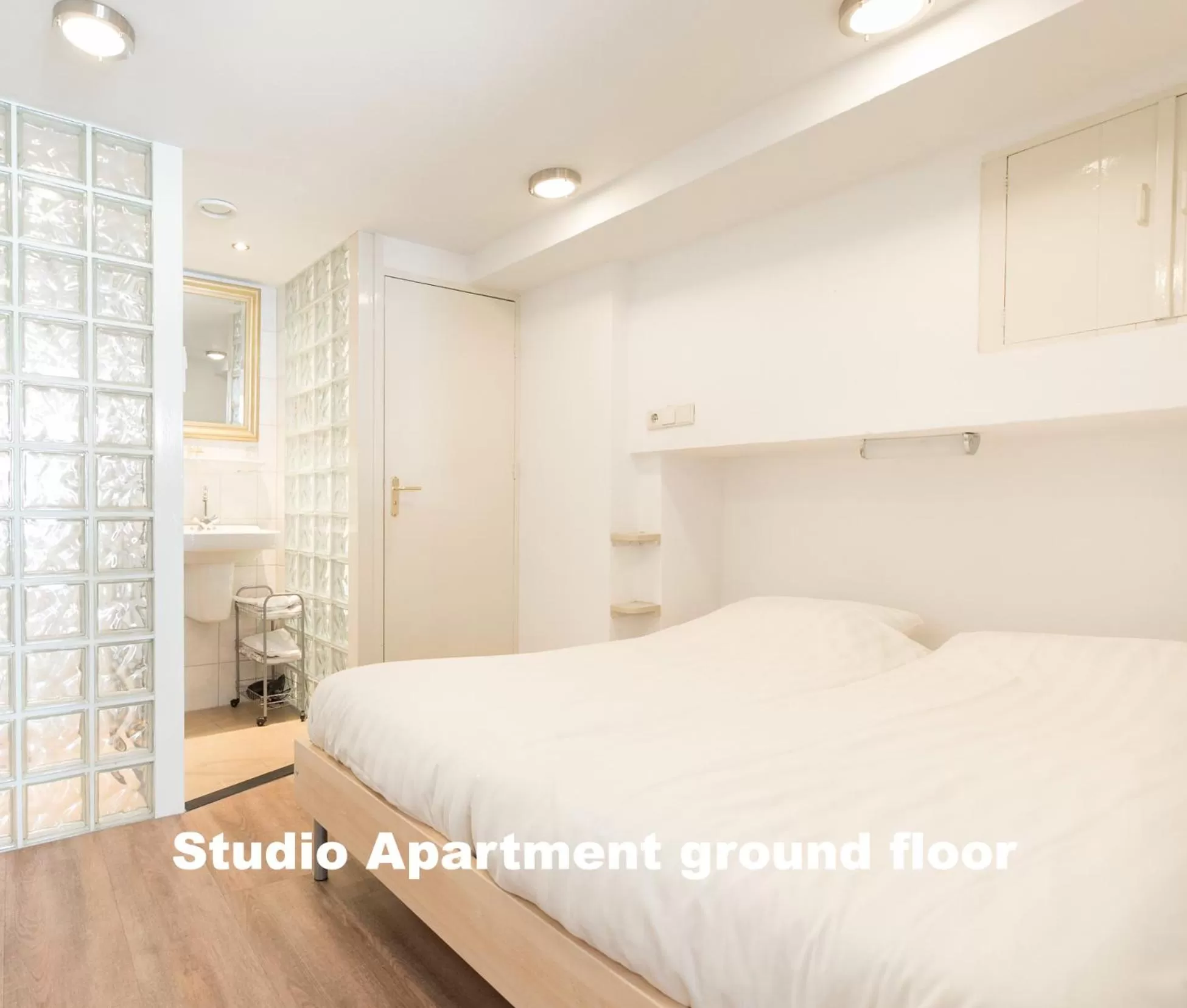 Bedroom in Hotel de Vischpoorte, centrum Deventer en aan de IJssel