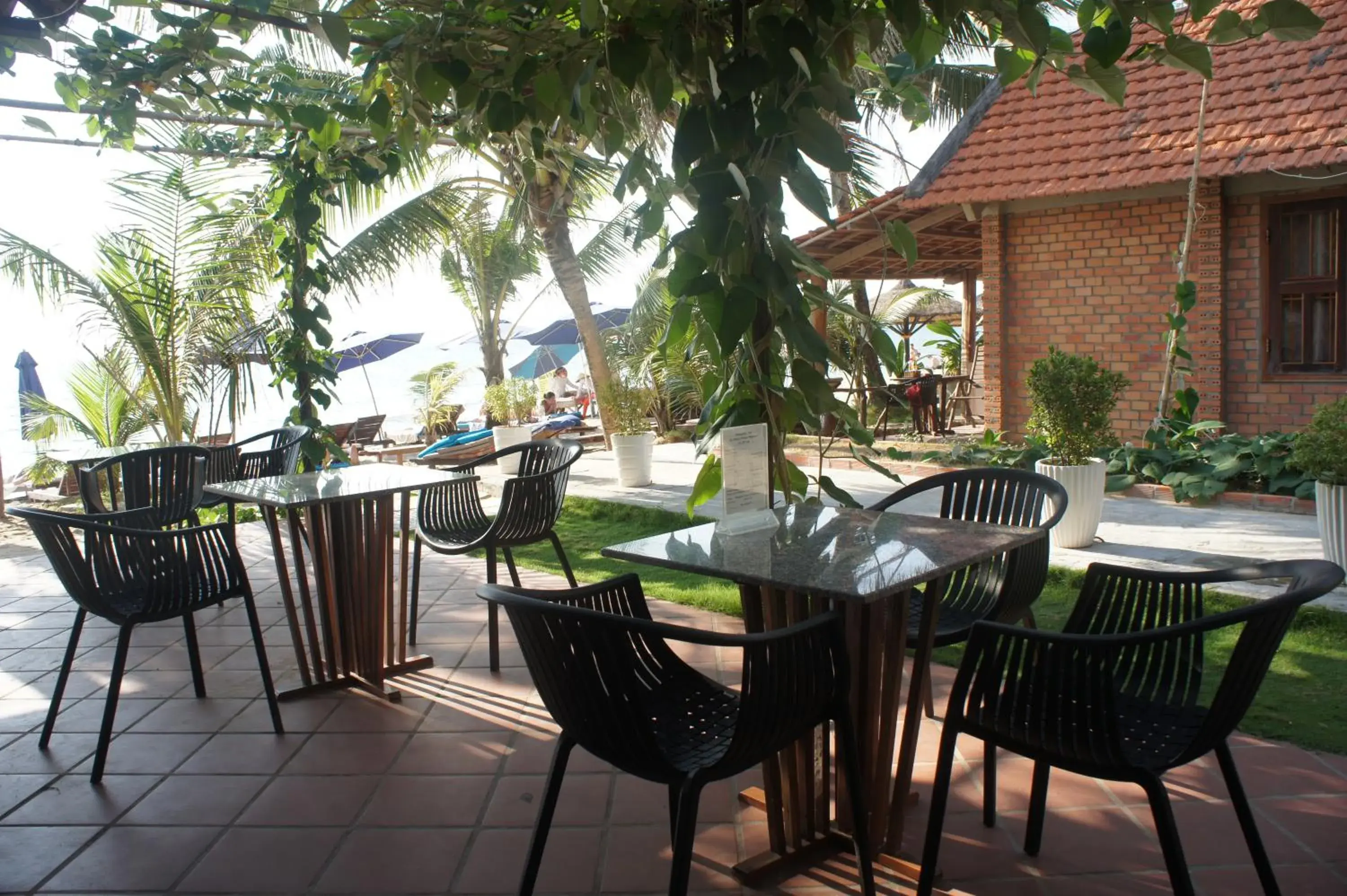 Restaurant/Places to Eat in Phu Quoc Kim - Bungalow On The Beach