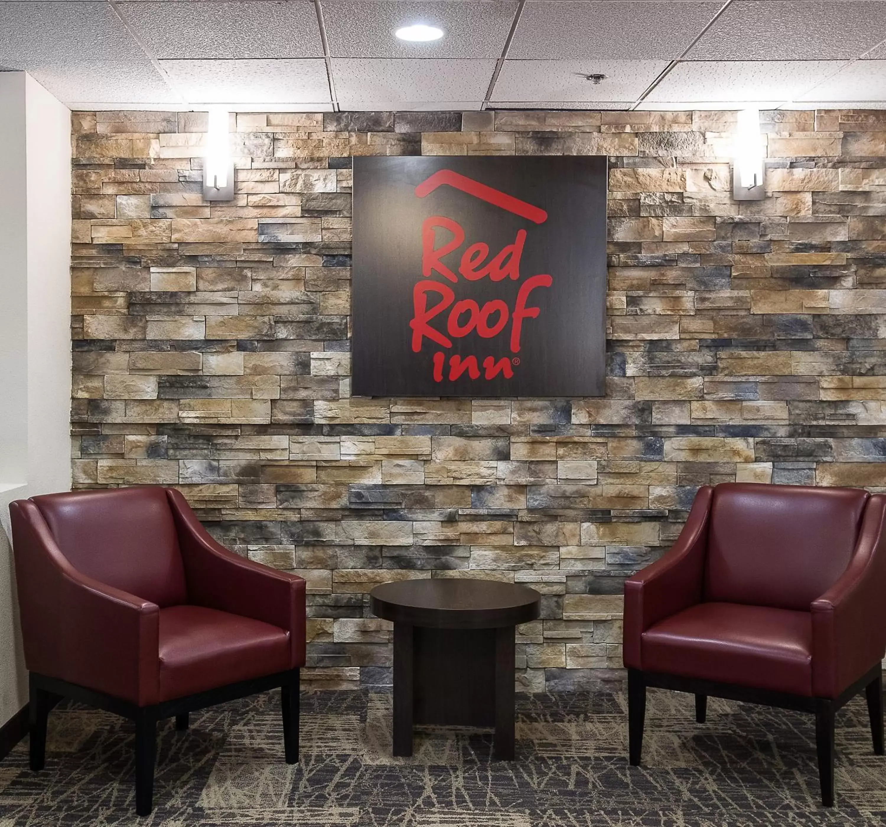 Lobby or reception in Red Roof Inn Hartford- New Britain