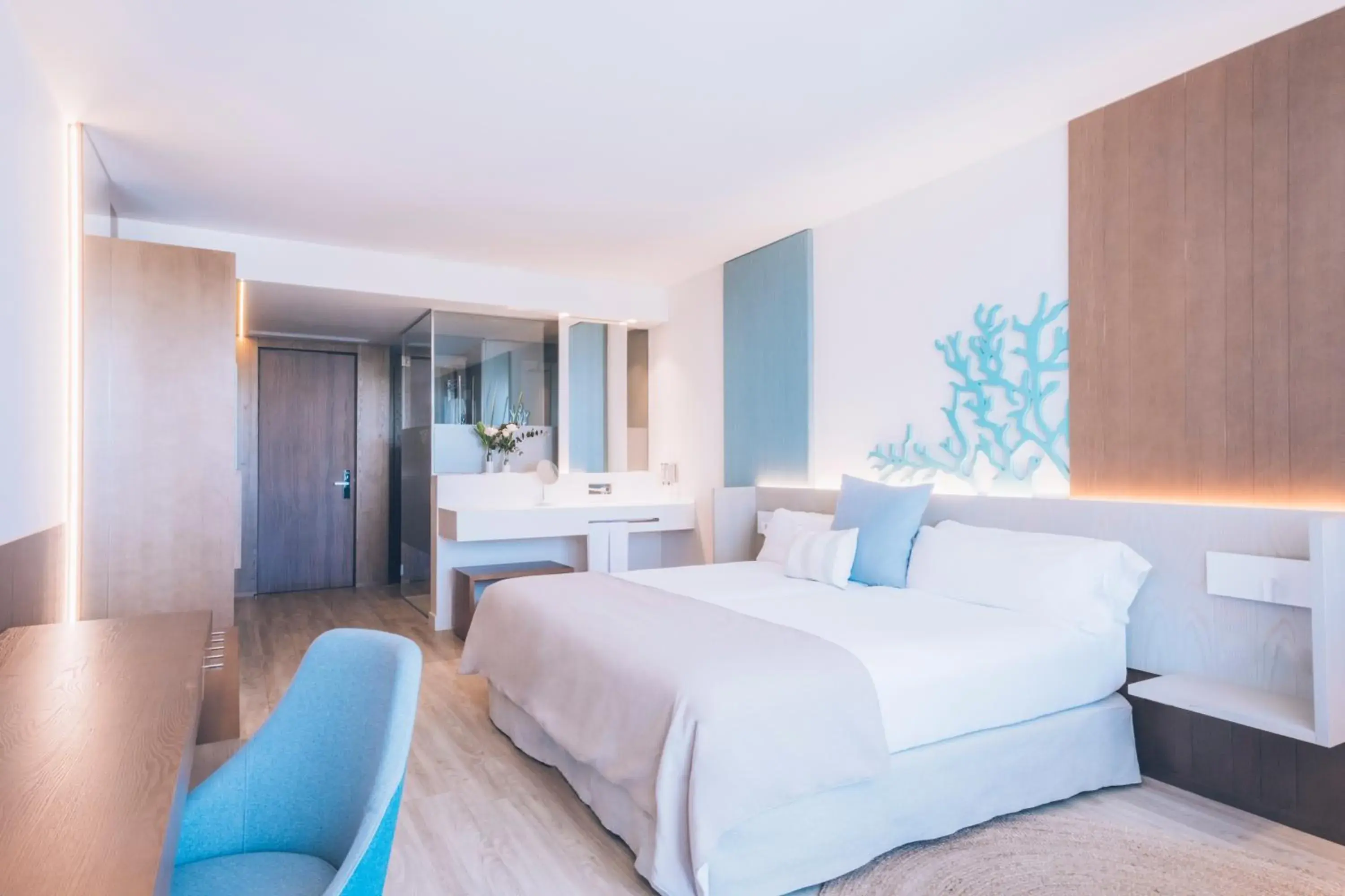 Double or Twin Room with Side Sea View in Iberostar Selection Llaut Palma- Adults Only