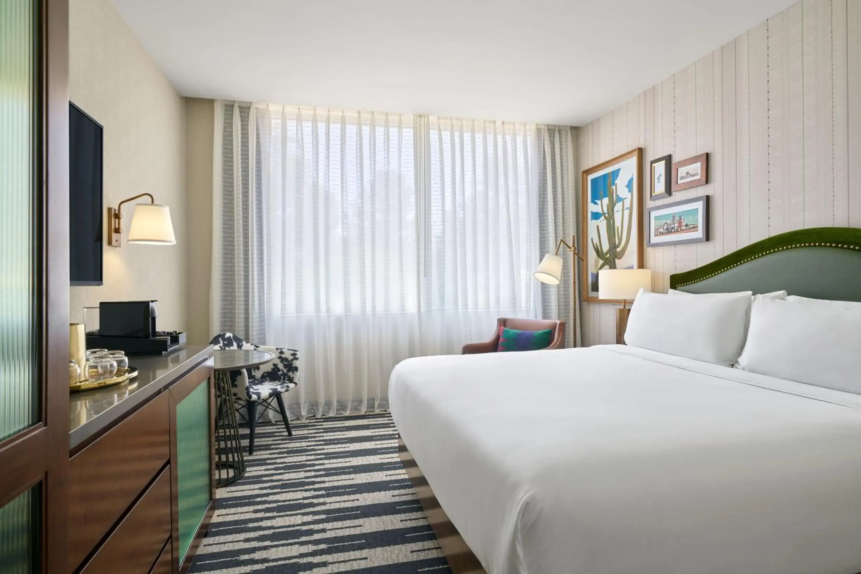 Photo of the whole room, Bed in The Leo Kent Hotel, Tucson, a Tribute Portfolio Hotel Photo of the whole room, Bed in The Leo Kent Hotel, Tucson, a Tribute Portfolio Hotel