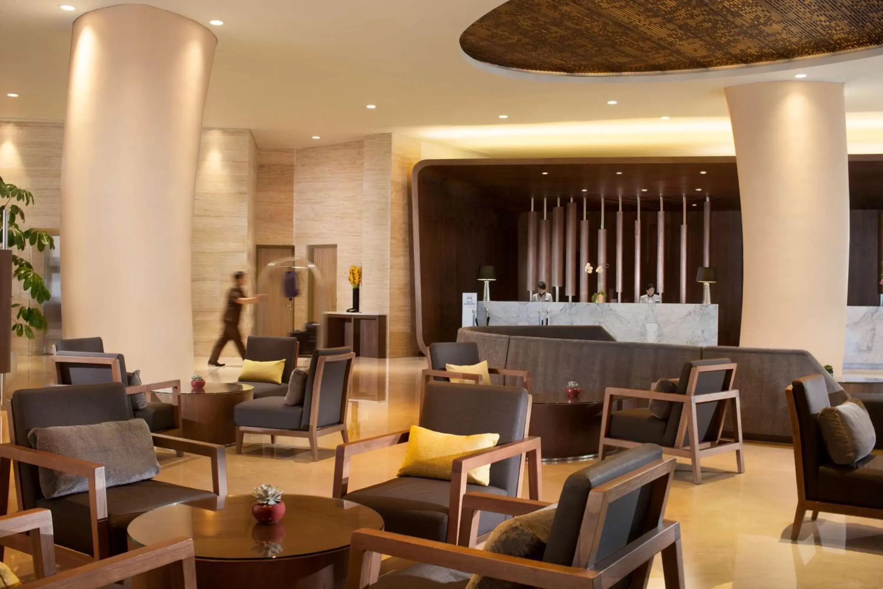 Lobby or reception, Lounge/Bar in DoubleTree by Hilton Jakarta - Diponegoro