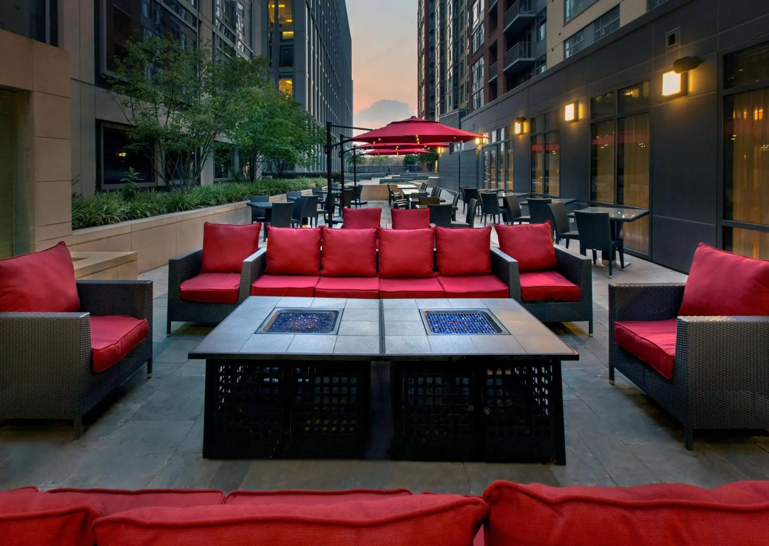 Patio in Hilton Garden Inn Washington D.C./U.S. Capitol