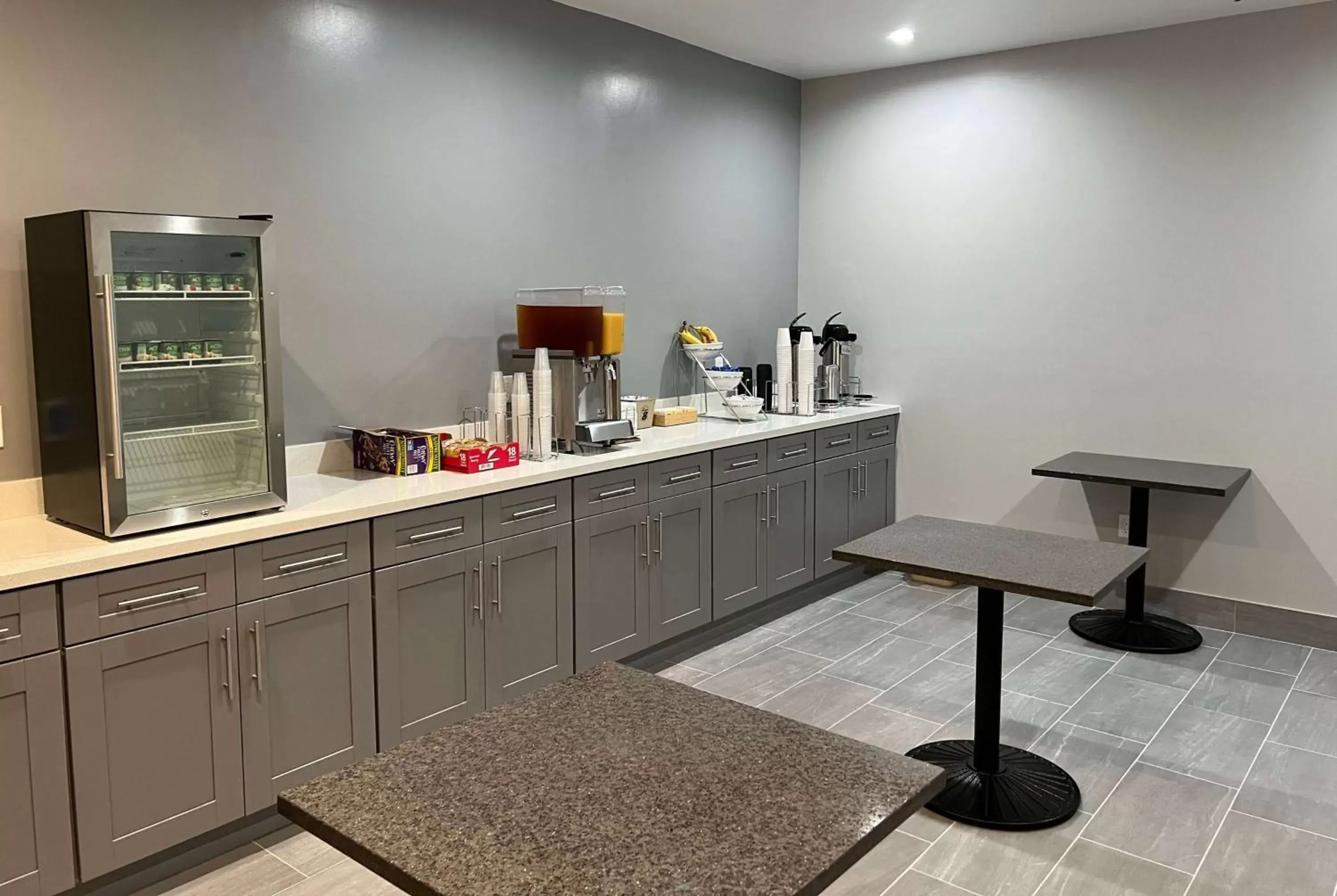 Restaurant/places to eat in Super 8 by Wyndham San Francisco/Union Square Area Restaurant/places to eat in Super 8 by Wyndham San Francisco/Union Square Area