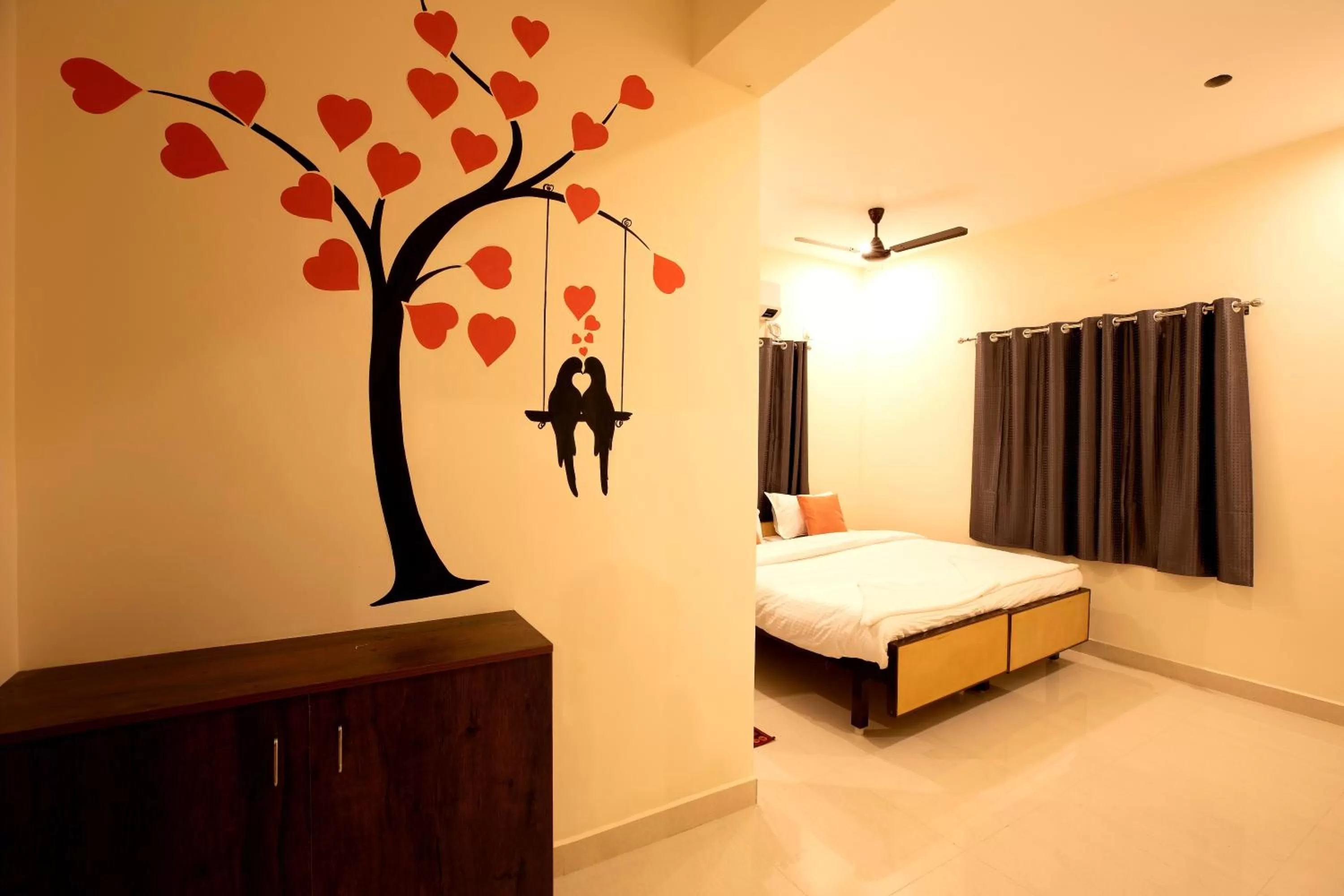 Photo of the whole room, Bed in Thiru Pavilion Retreat
