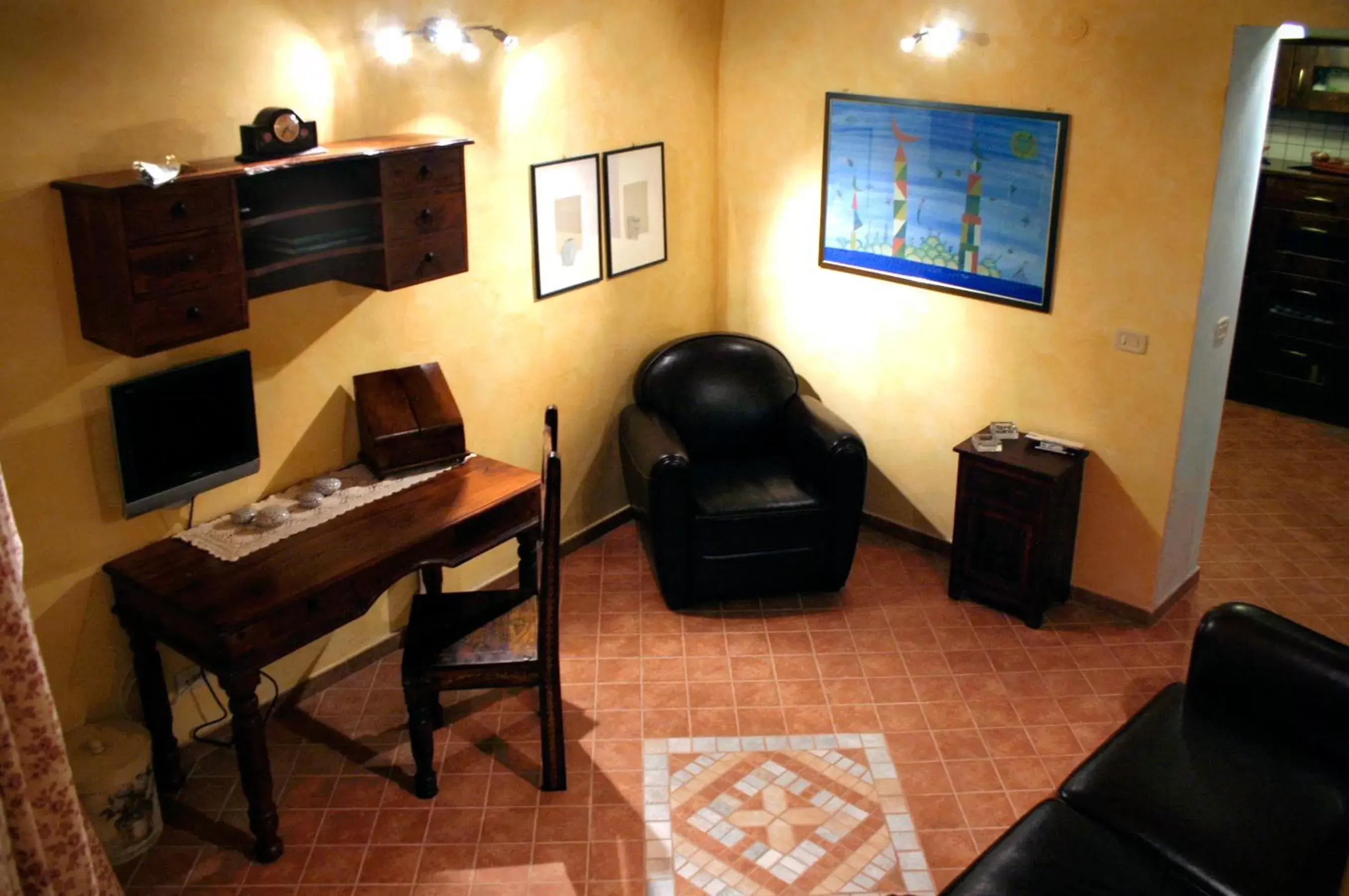 Communal lounge/ TV room, Seating Area in B&B Ottocento