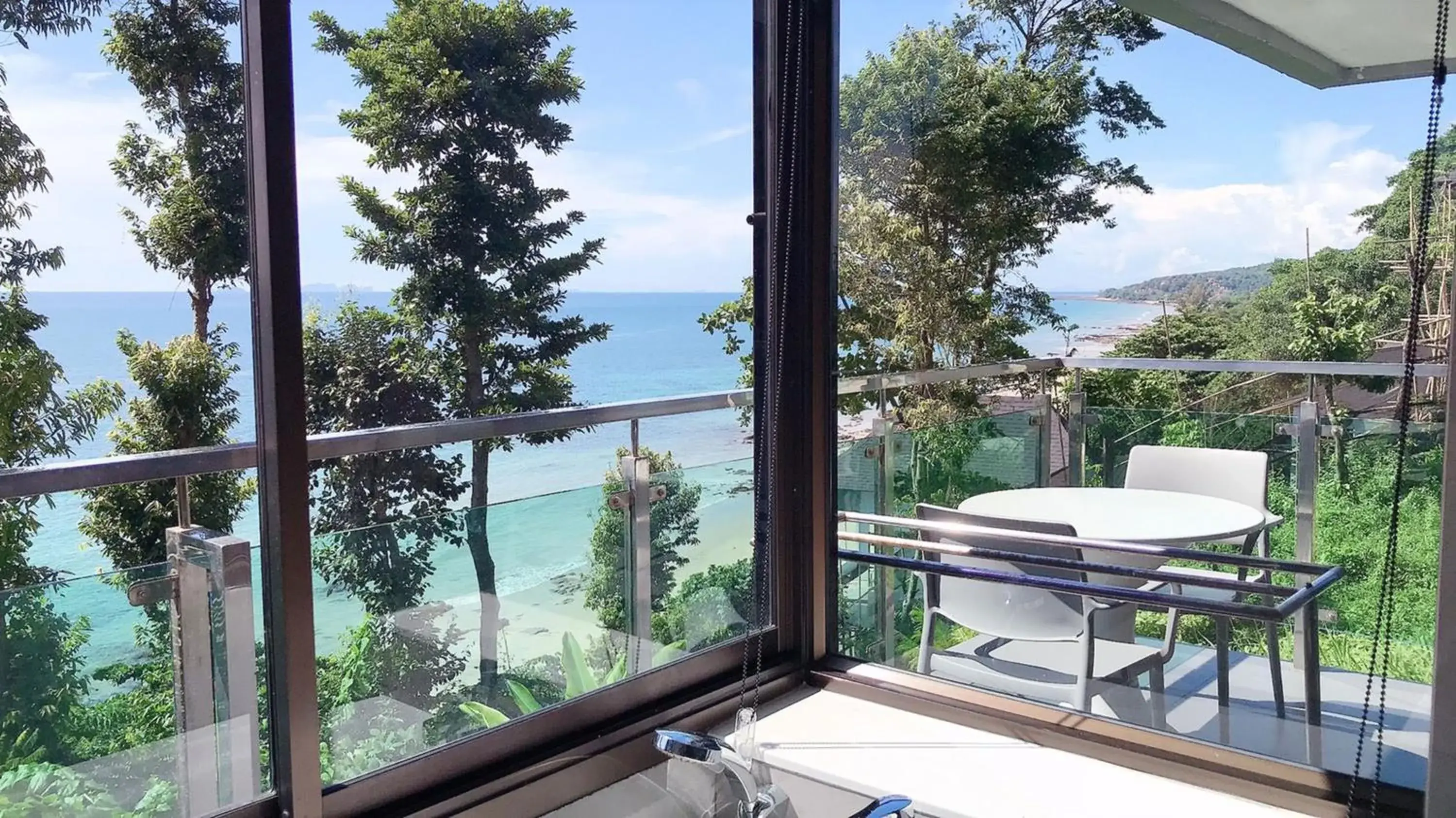 Sea view in Cliff Lanta Suite-Koh Lanta Krabi