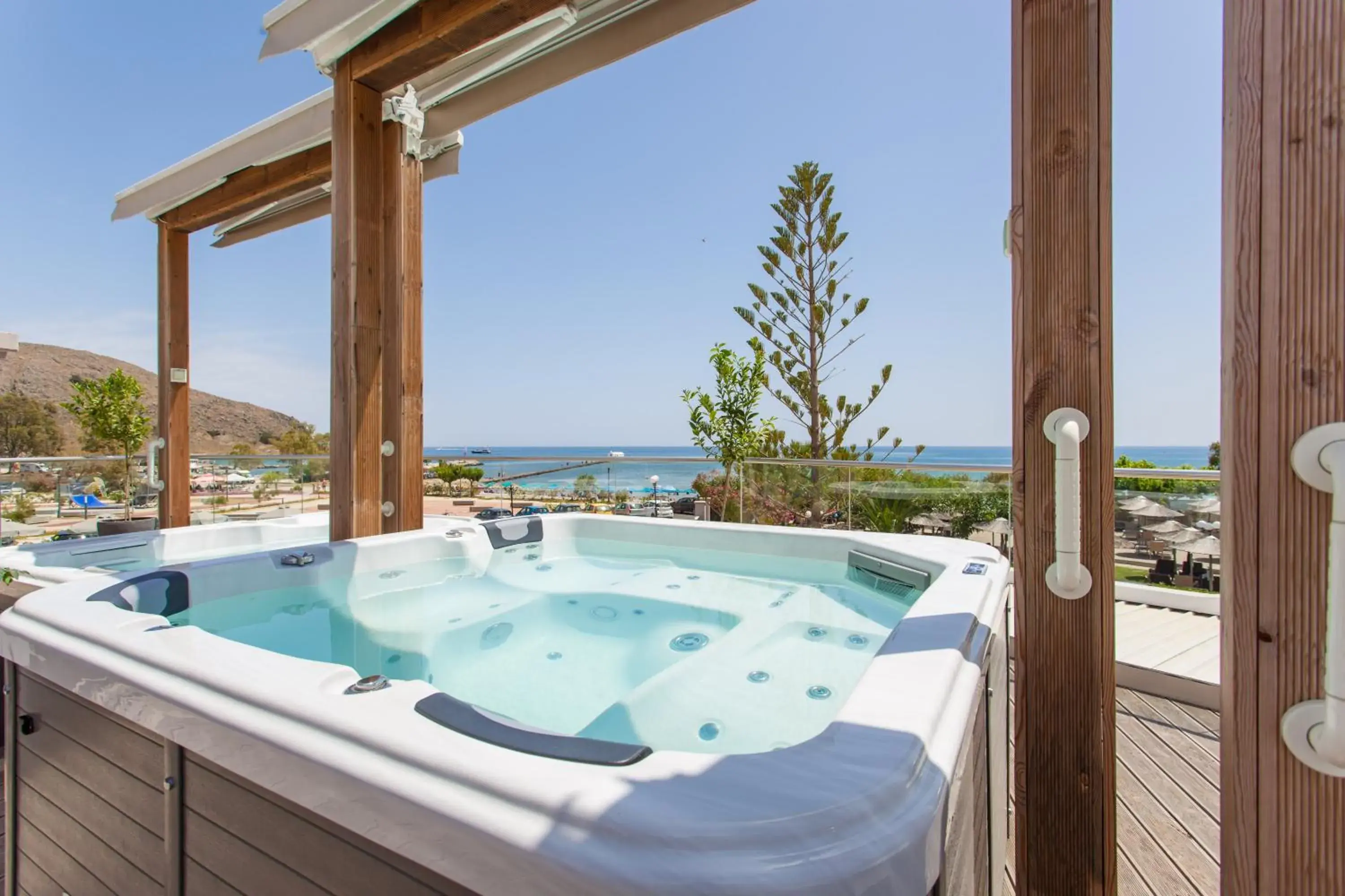 Hot Tub in Georgioupolis Beach Hotel