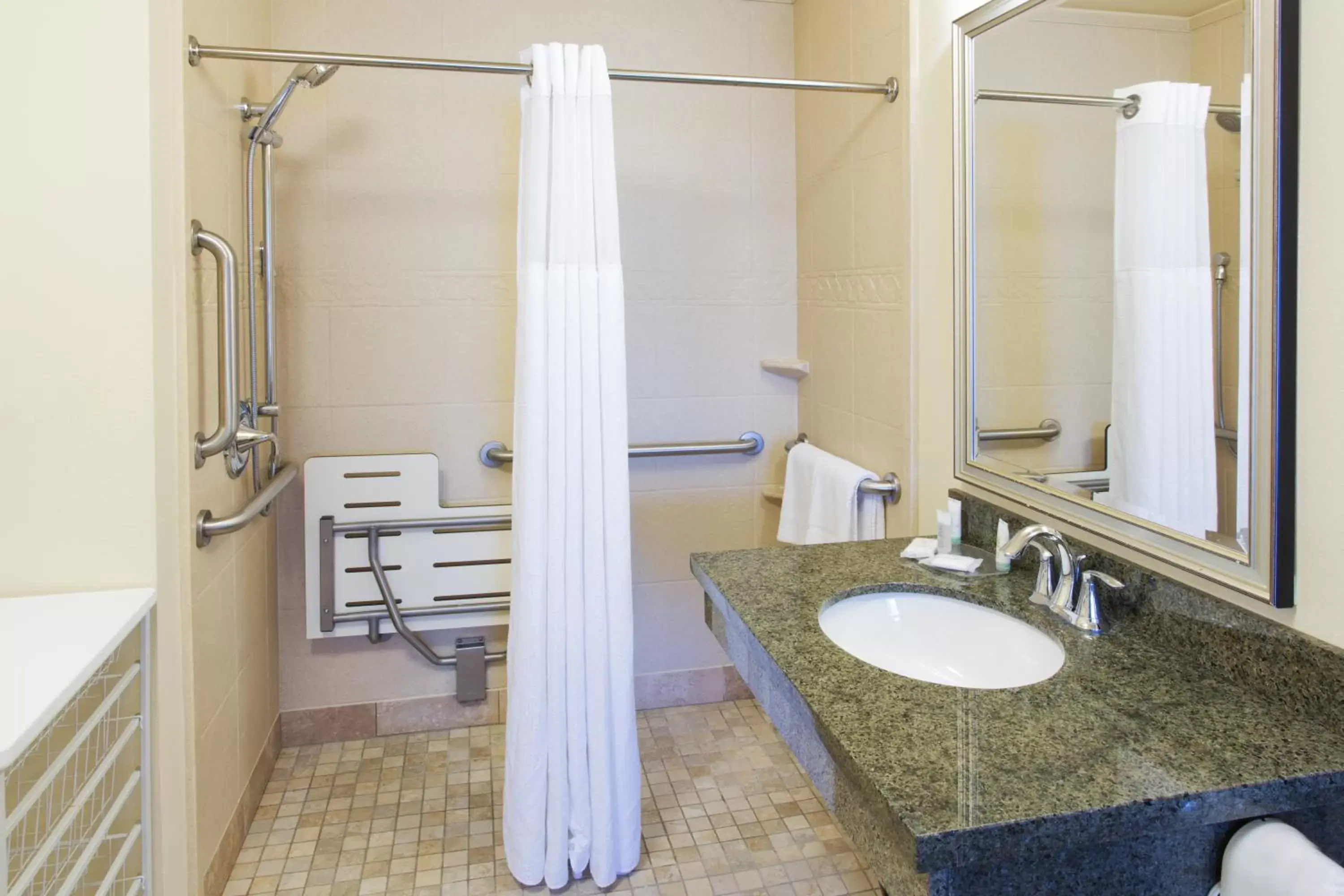 Shower, Bathroom in Staybridge Suites Everett - Paine Field, an IHG Hotel