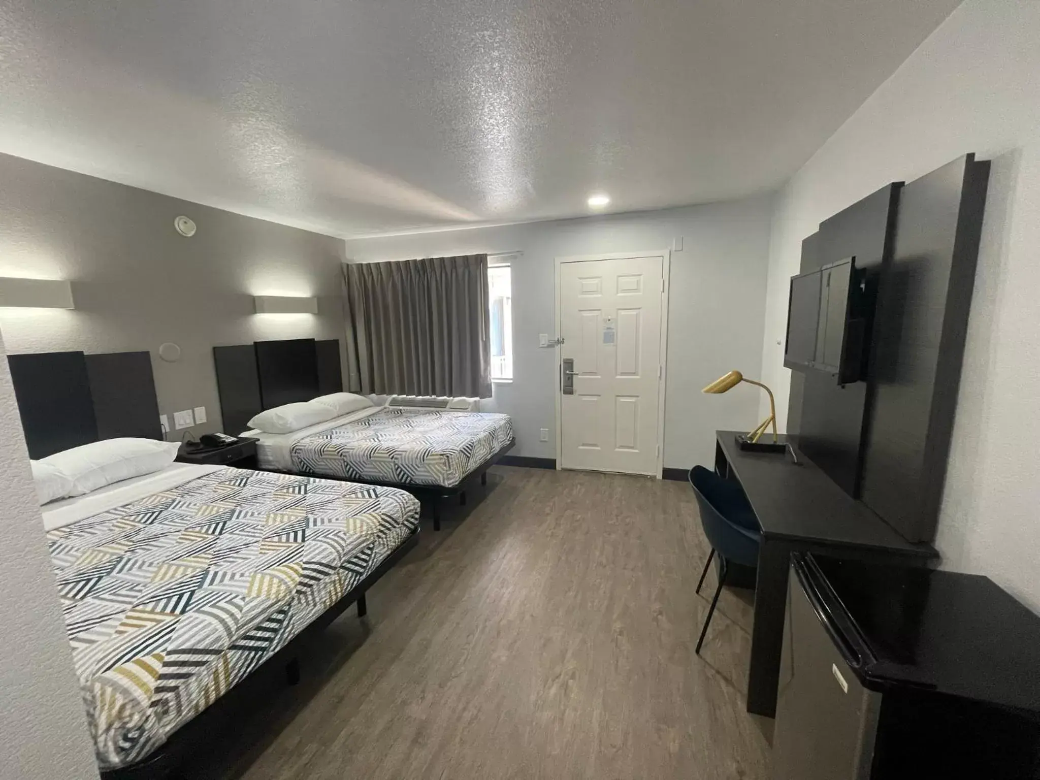 Bed in Motel 6 Denton, TX - UNT Bed in Motel 6 Denton, TX - UNT