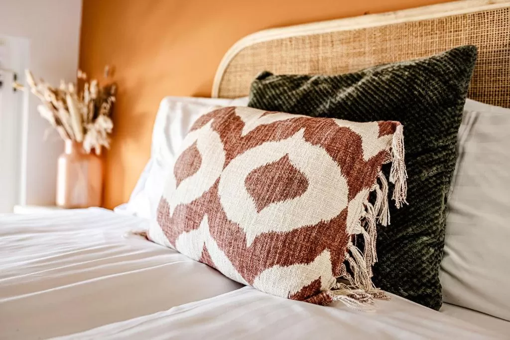 Decorative detail, Bed in TinyParks Cast Away